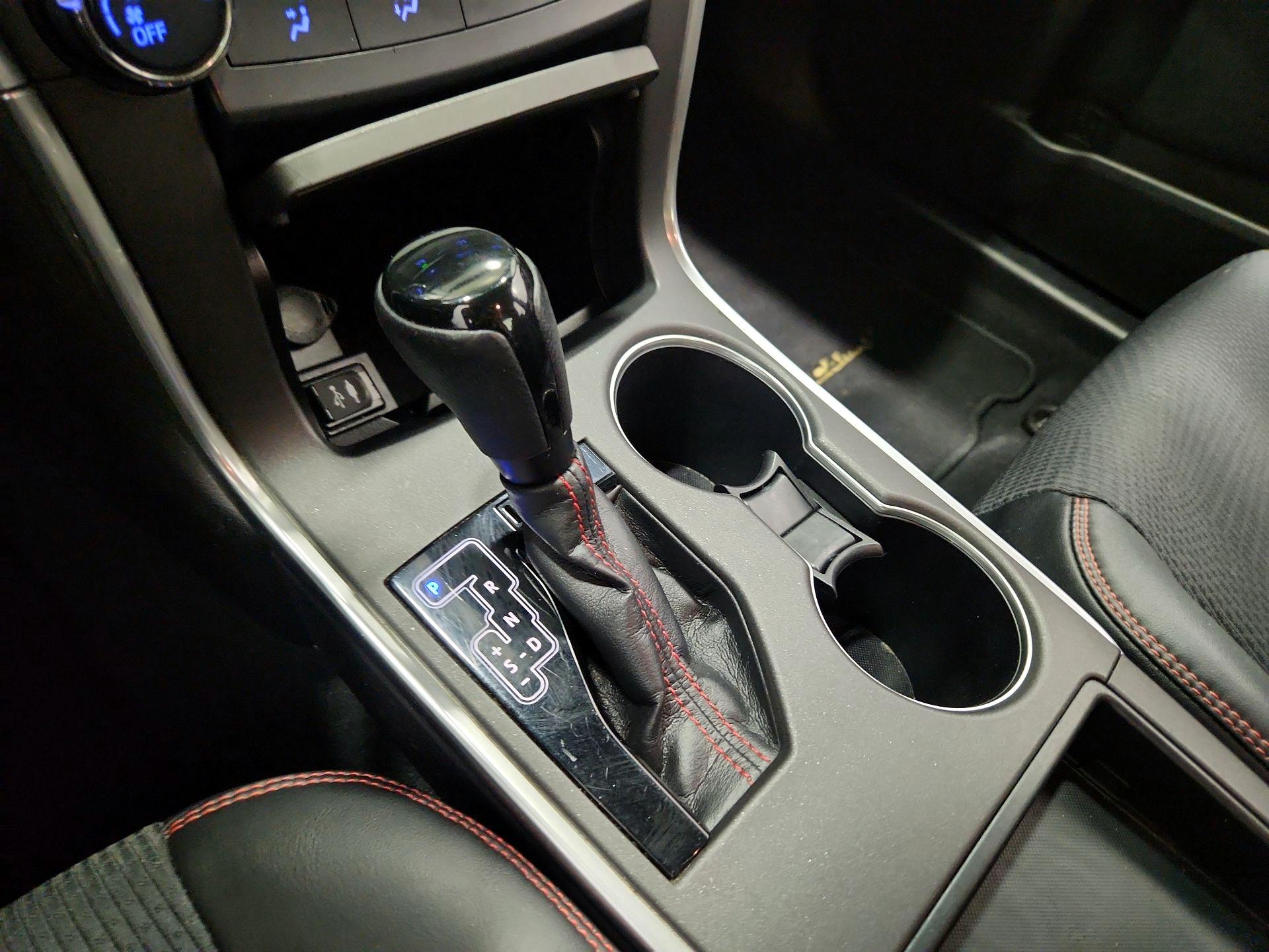 Thumbnail: 2016 Toyota Camry - 17