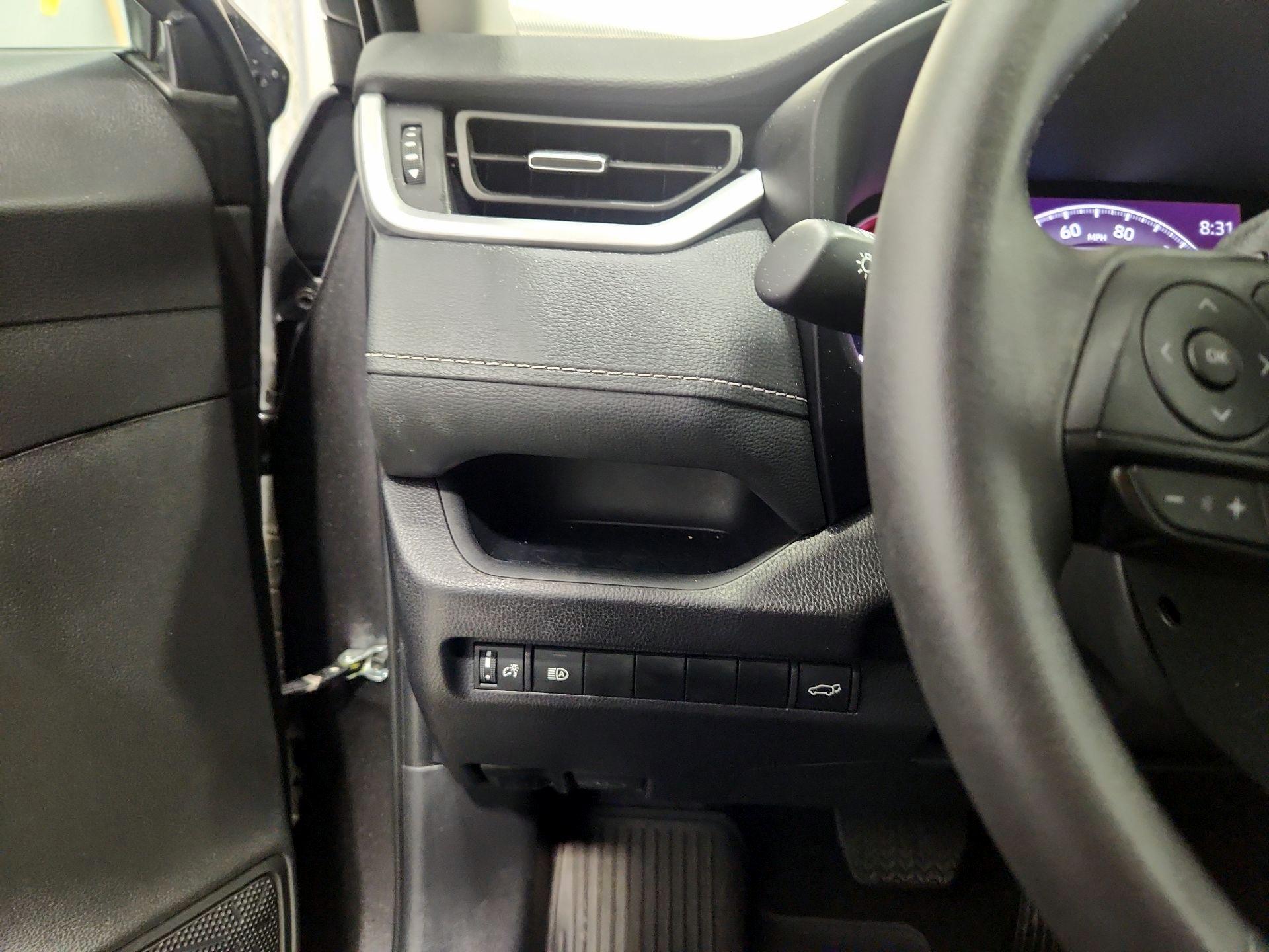 Thumbnail: 2025 Toyota RAV4 - 13