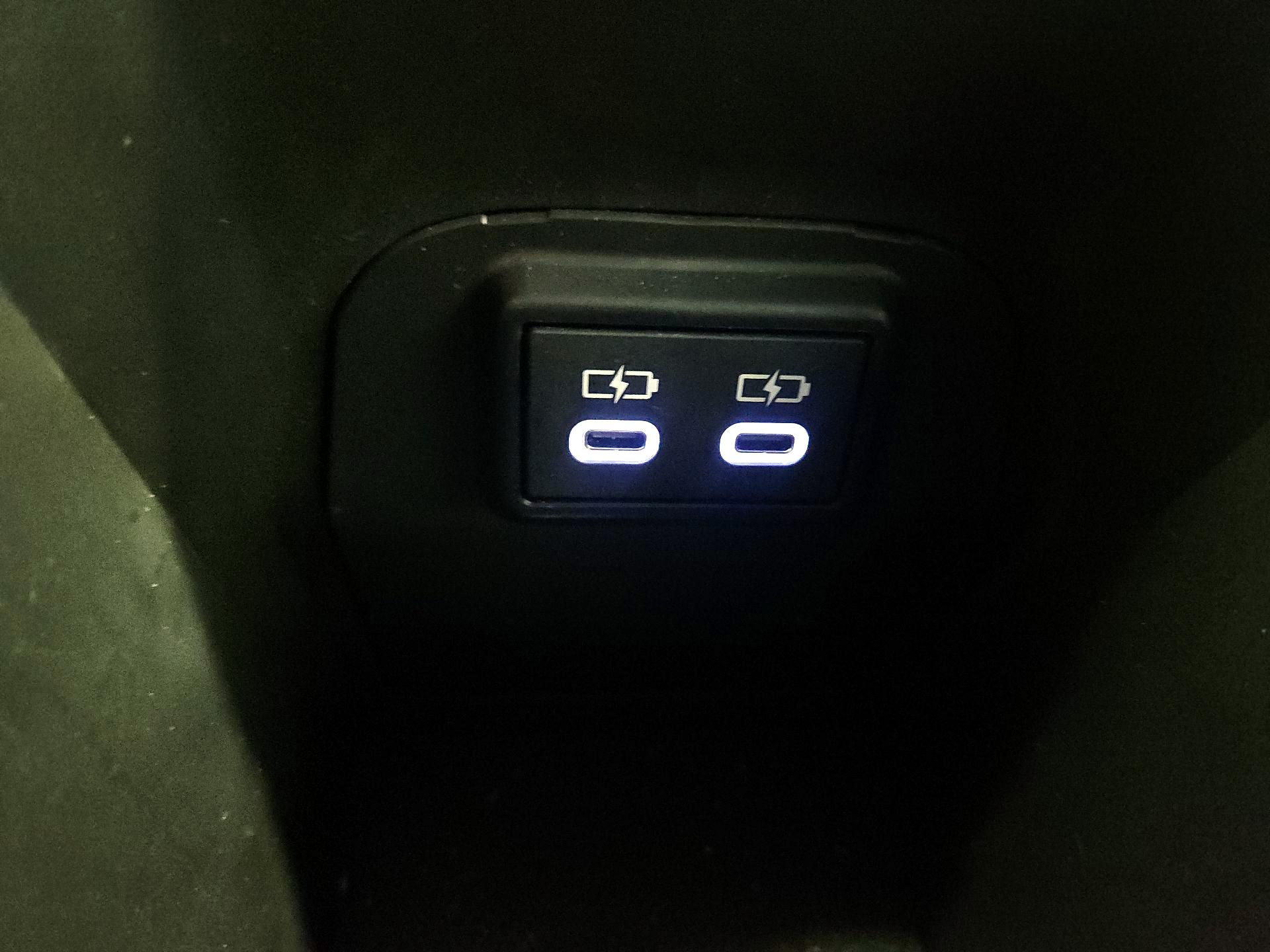 Thumbnail: 2025 Toyota RAV4 - 19