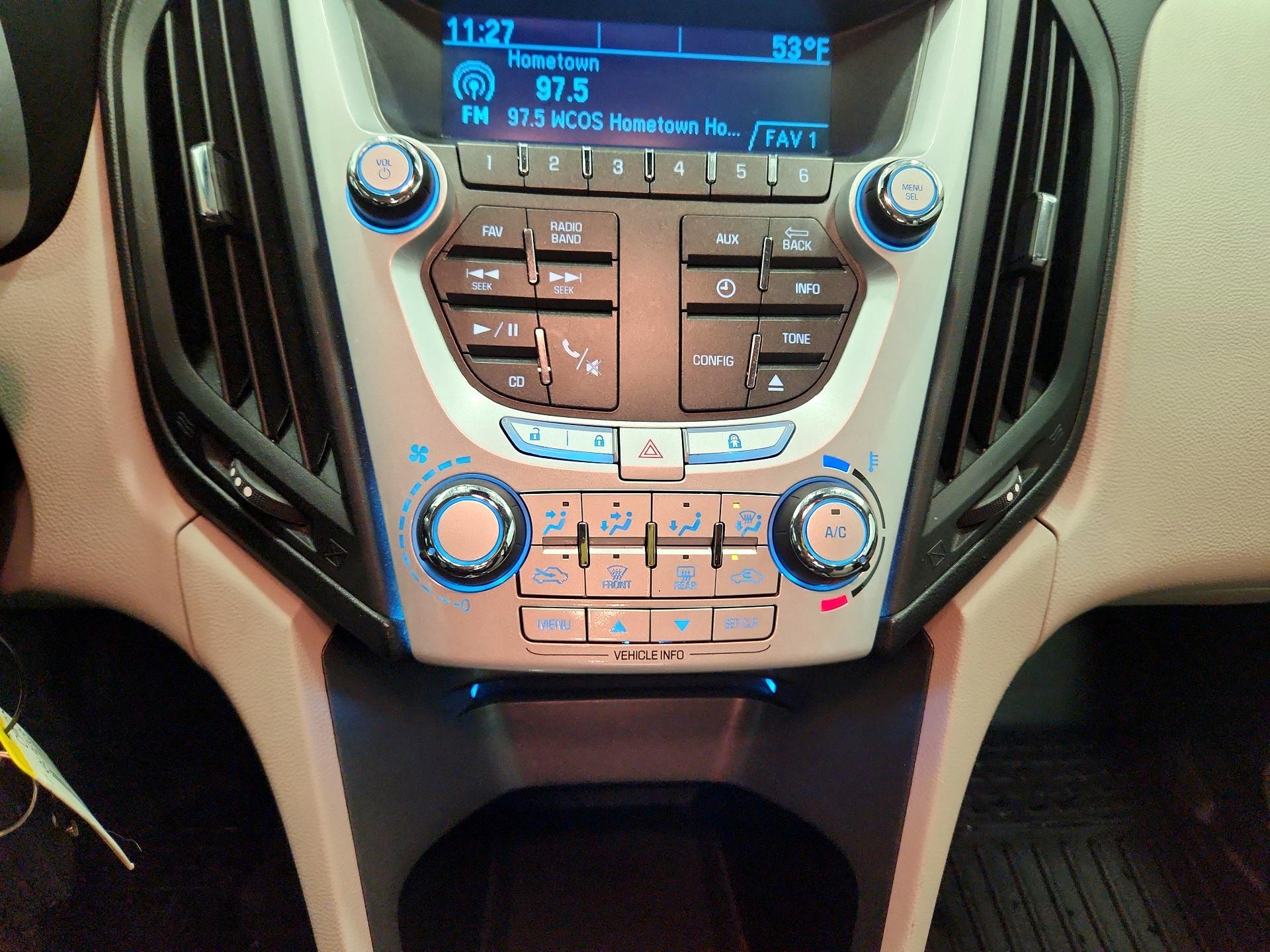 Thumbnail: 2015 Chevrolet Equinox - 15