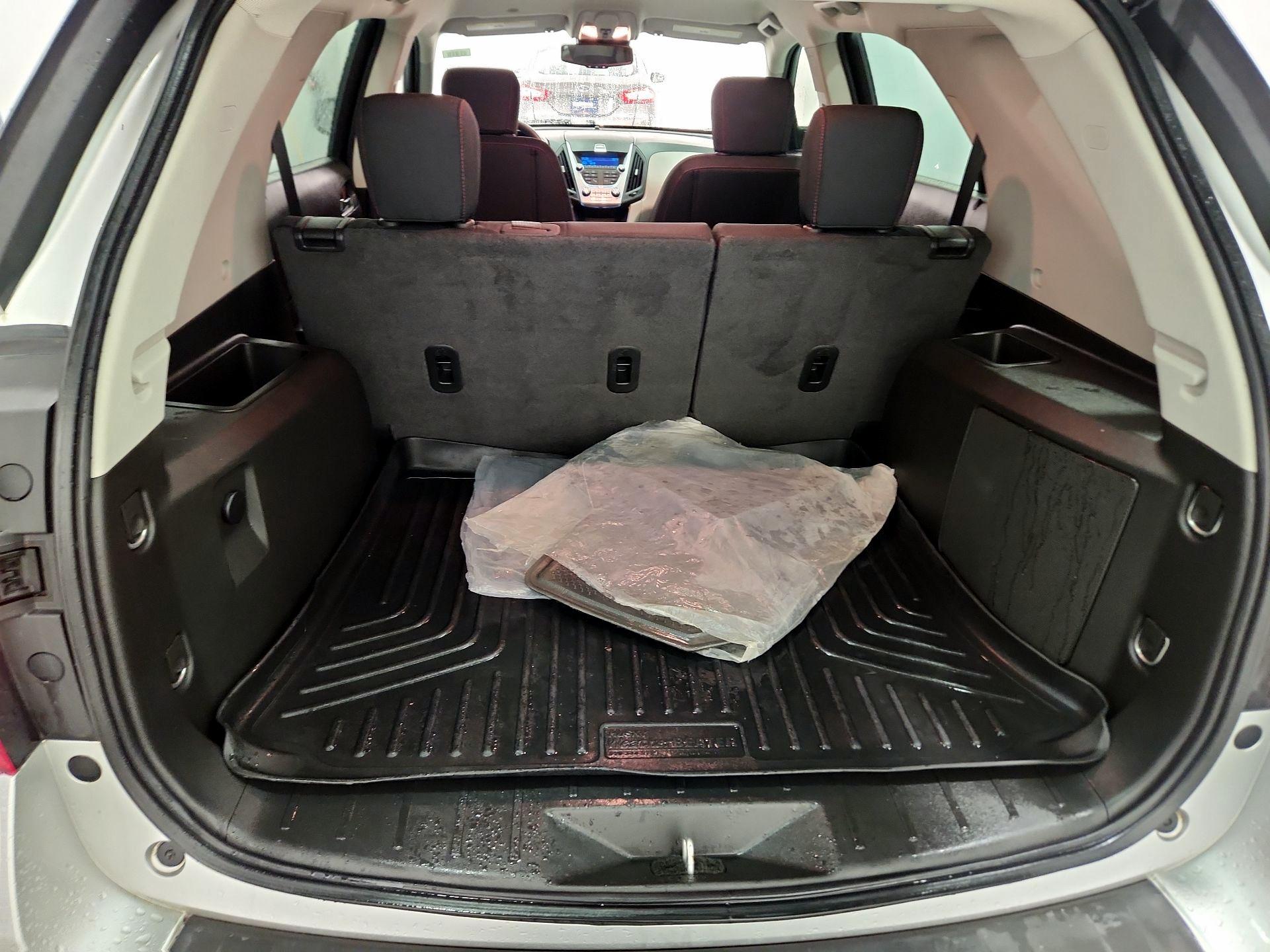 Thumbnail: 2015 Chevrolet Equinox - 18