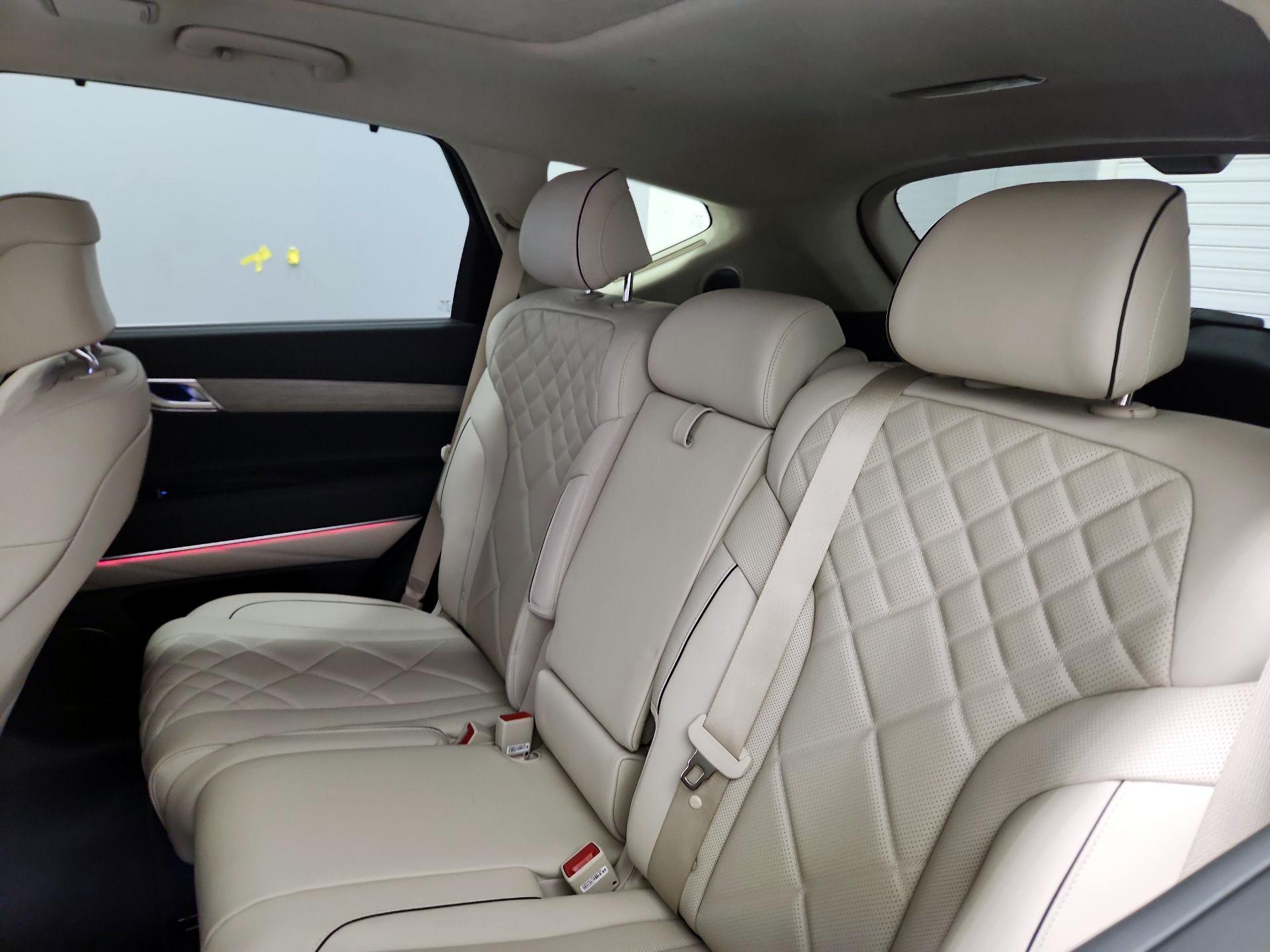 Thumbnail: 2025 Genesis GV80 - 19