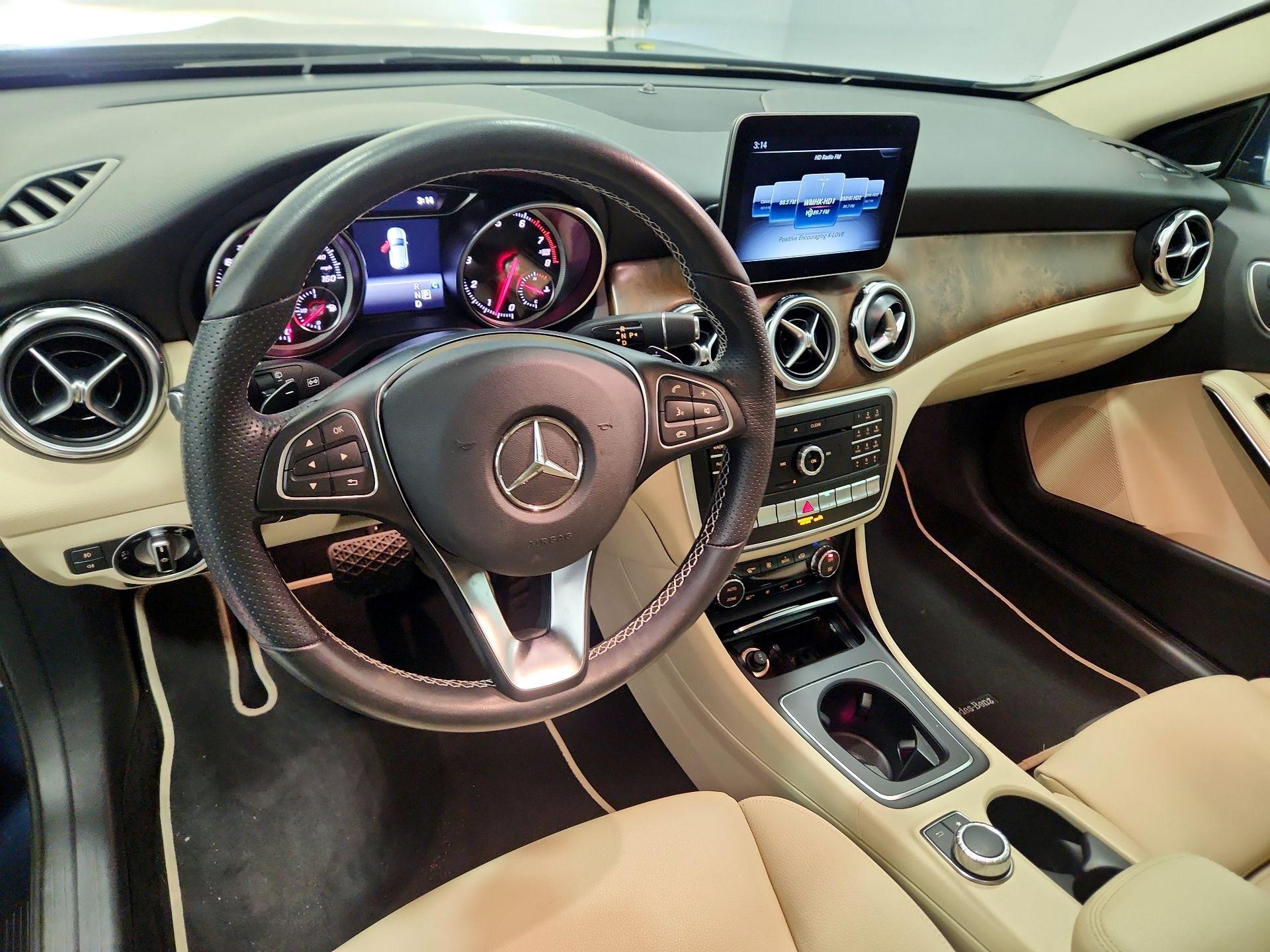 Thumbnail: 2020 Mercedes-Benz GLA - 9