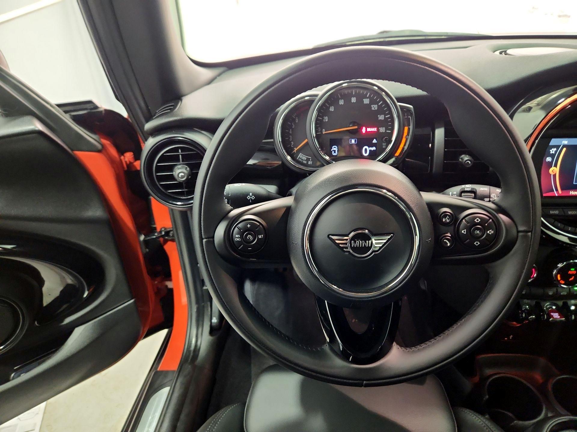 Thumbnail: 2021 MINI Cooper Hardtop - 10