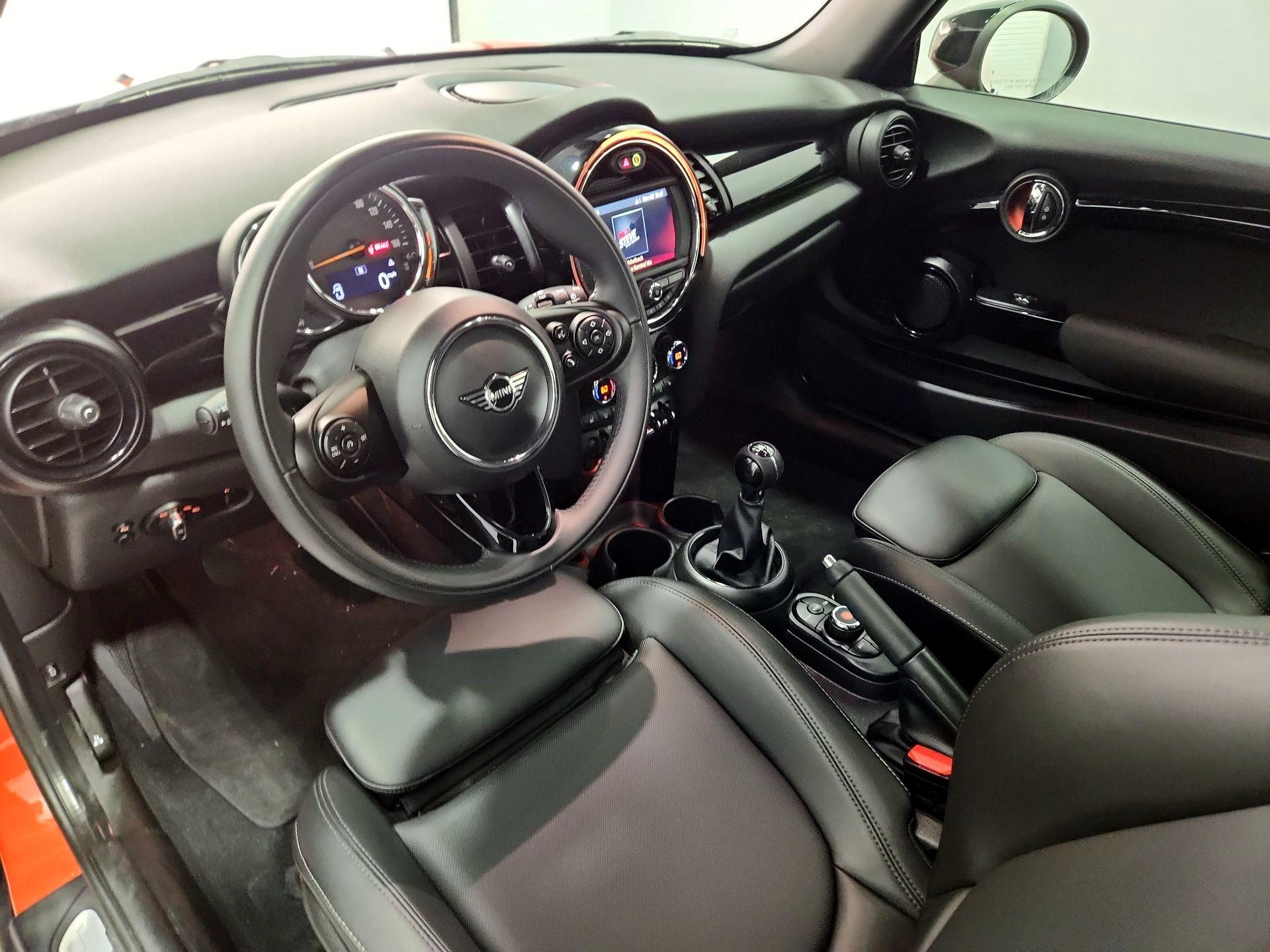 Thumbnail: 2021 MINI Cooper Hardtop - 11