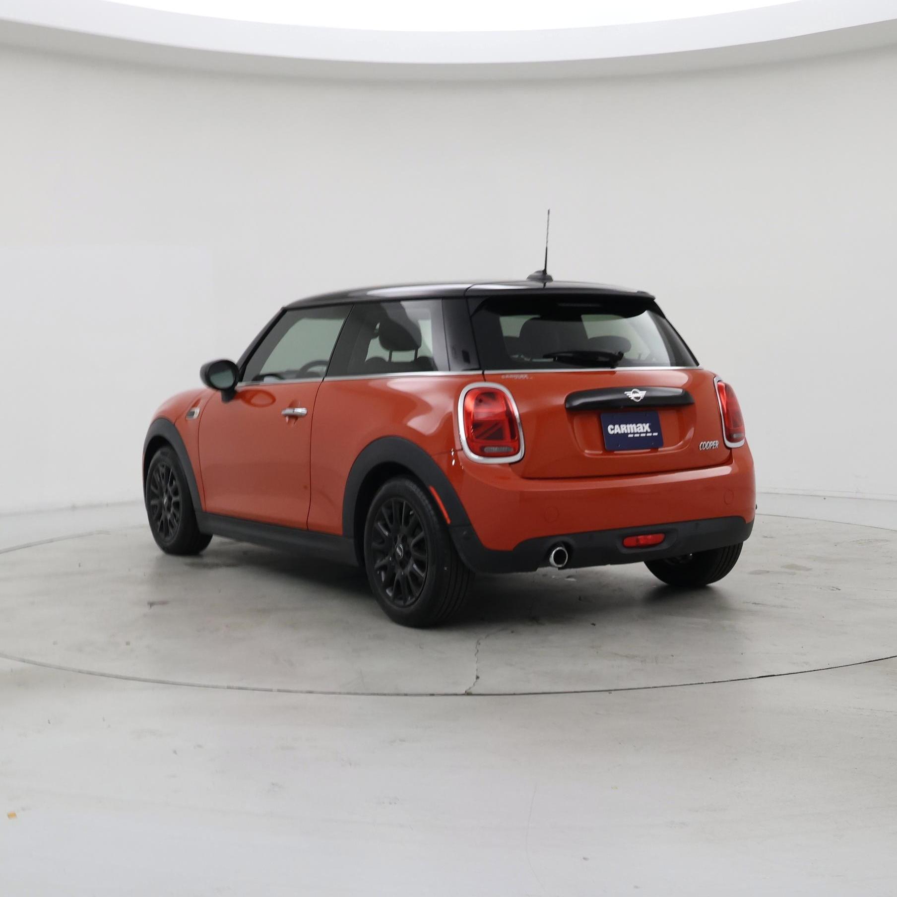 Thumbnail: 2021 MINI Cooper Hardtop - 2