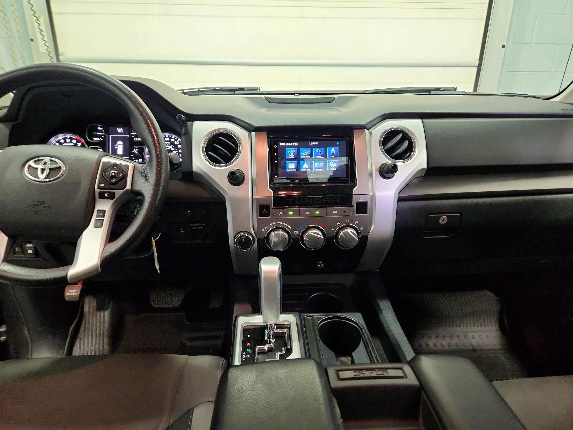 Thumbnail: 2018 Toyota Tundra - 9