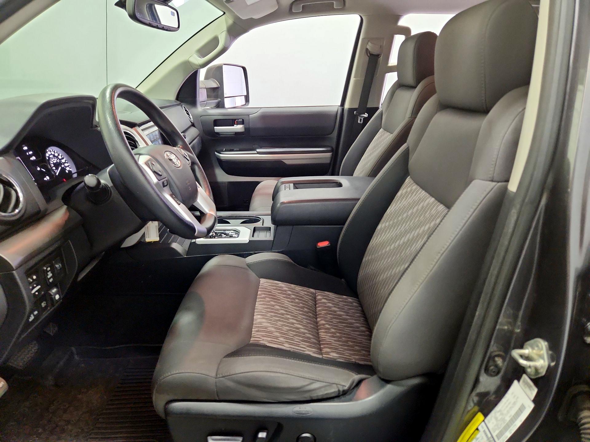 Thumbnail: 2018 Toyota Tundra - 11