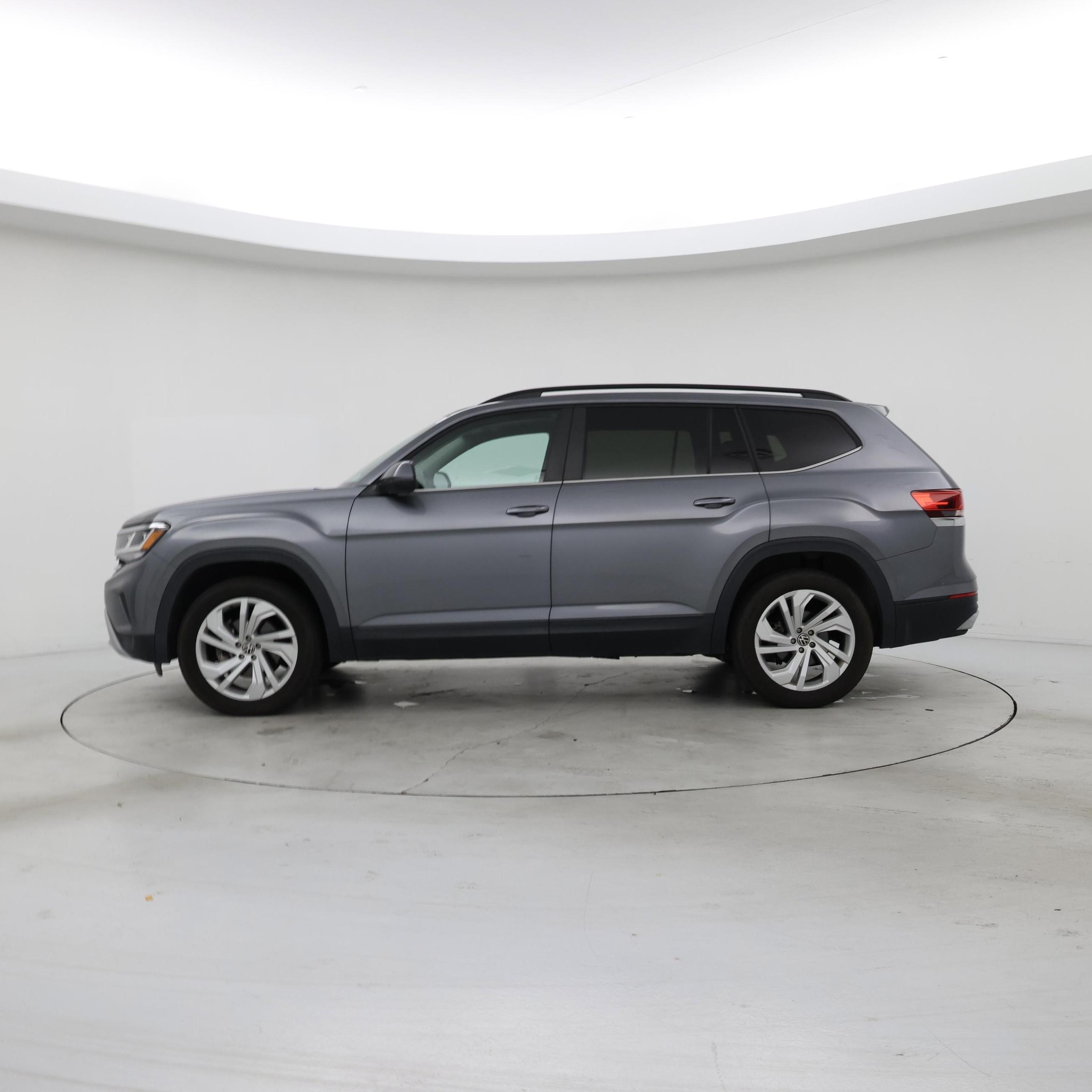 Thumbnail: 2021 Volkswagen Atlas - 3