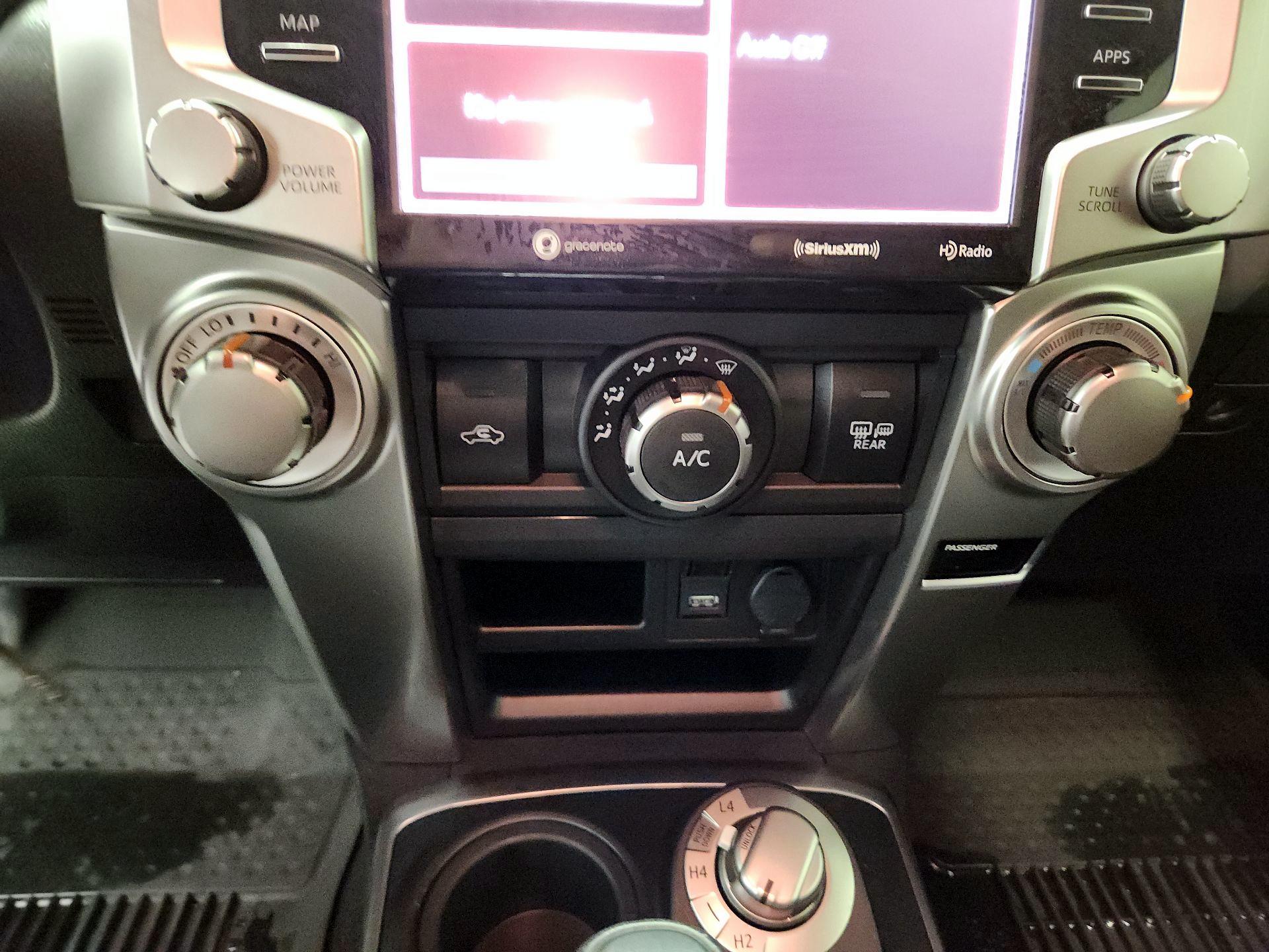 Thumbnail: 2021 Toyota 4Runner - 16