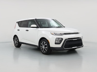 White 2022 Kia Soul LX