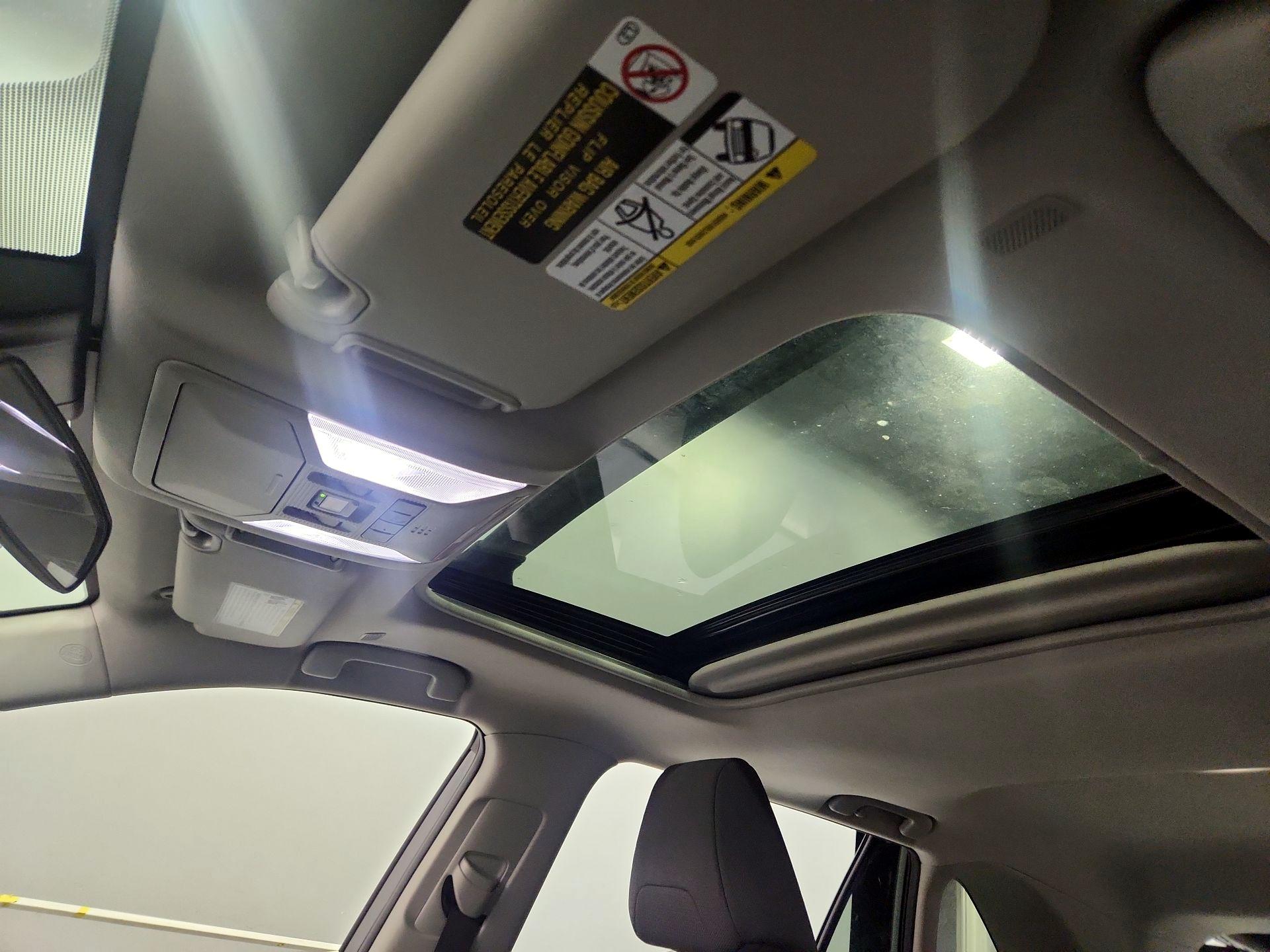 Thumbnail: 2023 Toyota RAV4 - 20