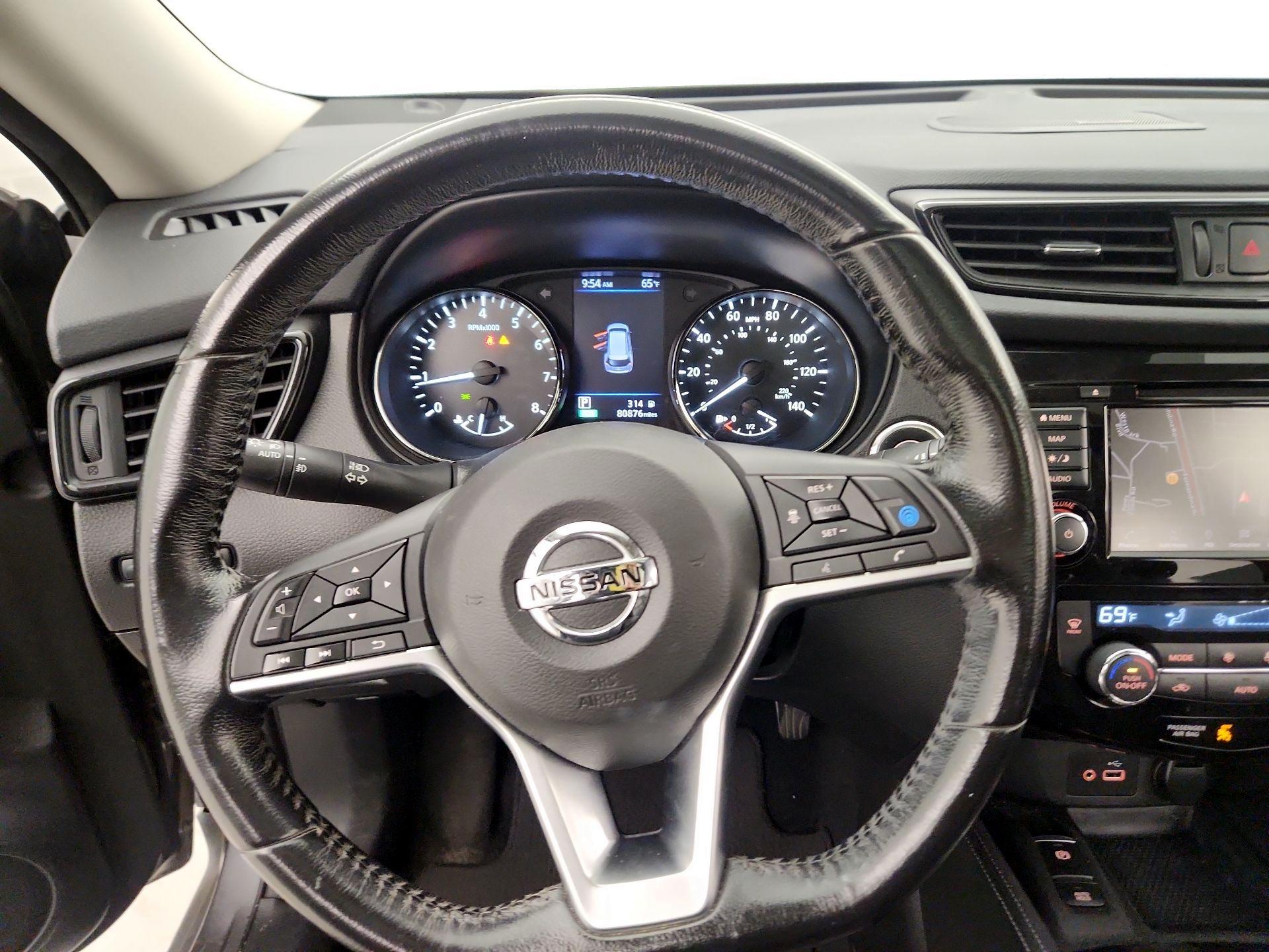 Thumbnail: 2018 Nissan Rogue - 10