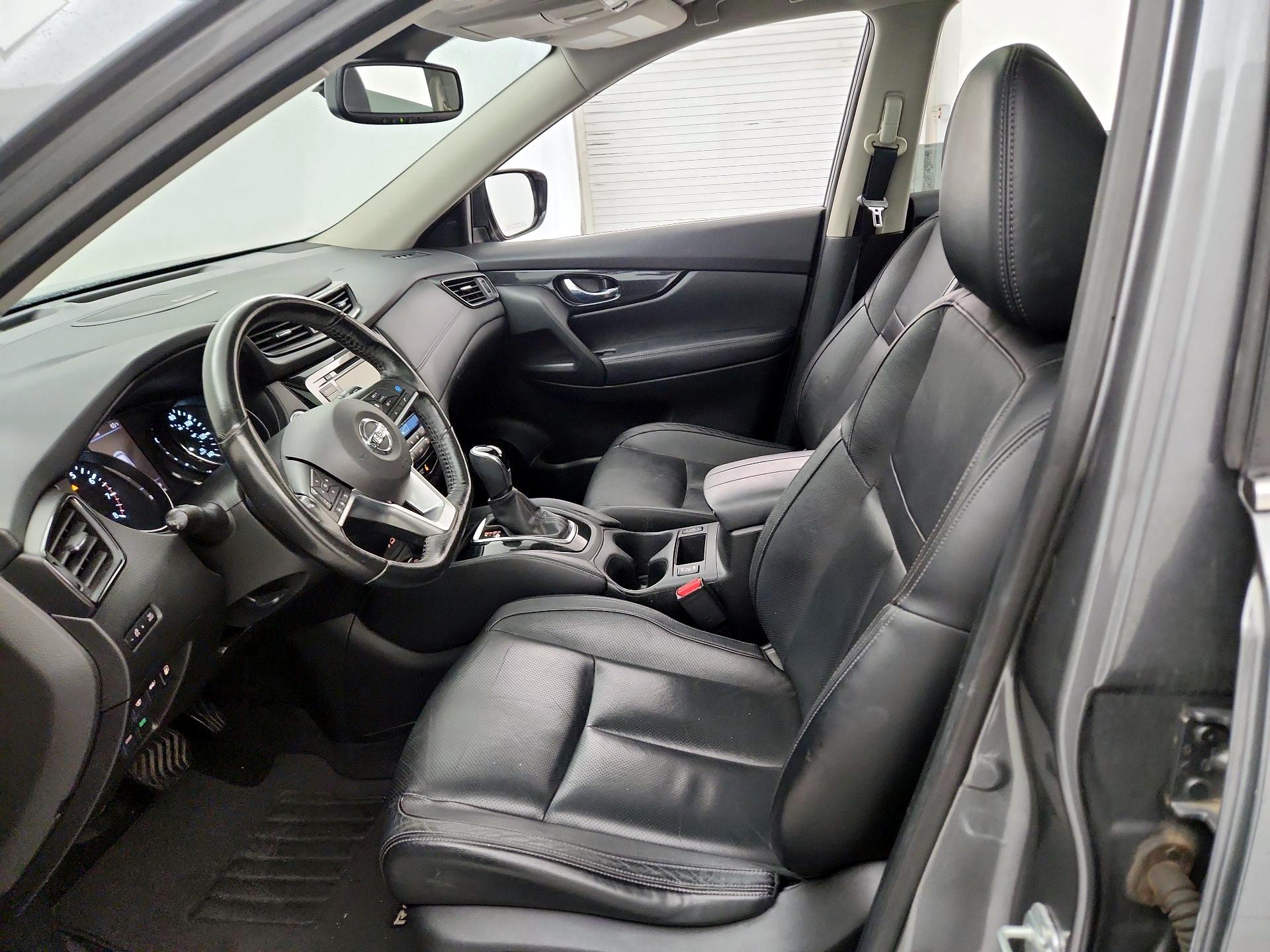 Thumbnail: 2018 Nissan Rogue - 11