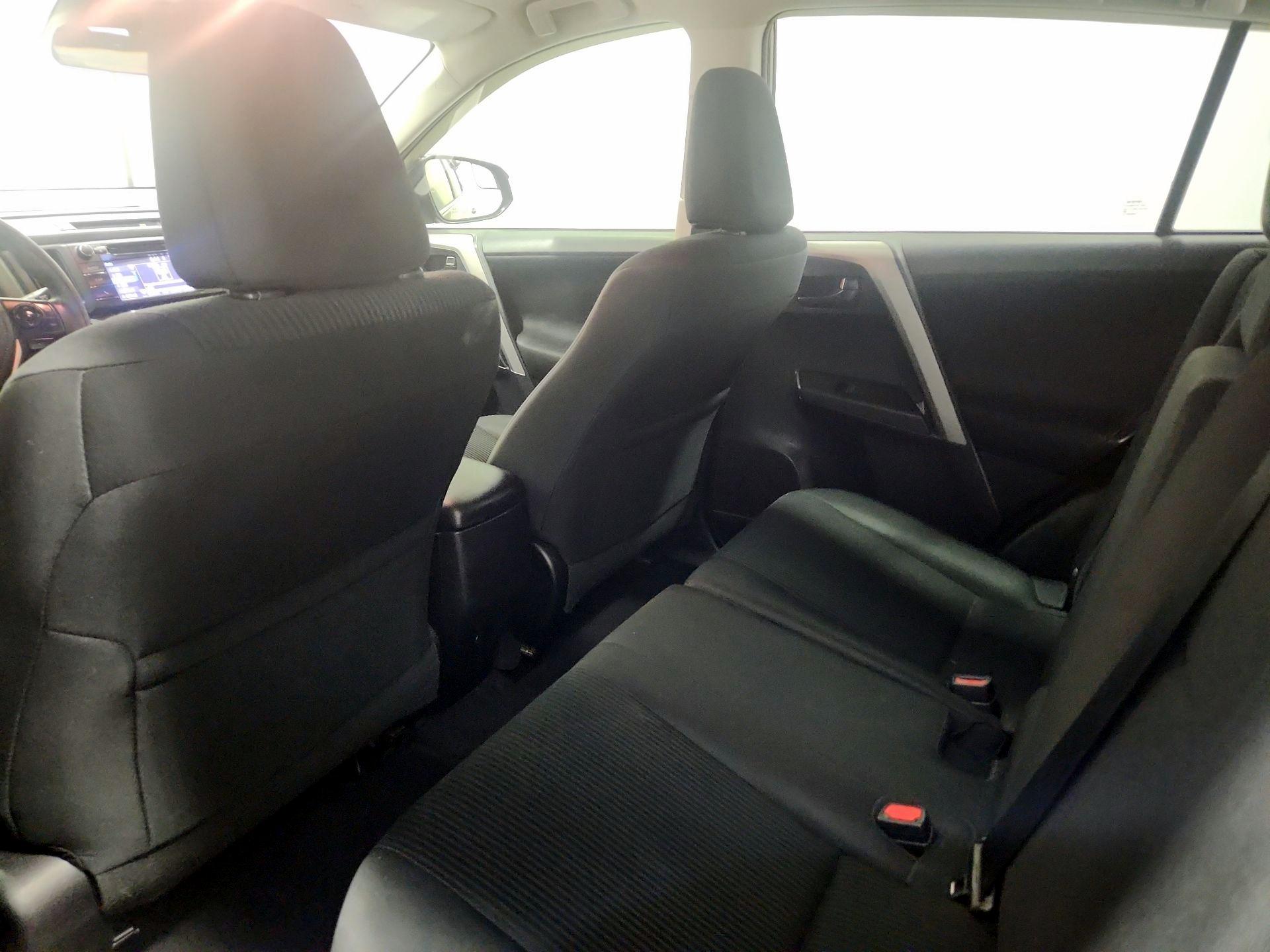 Thumbnail: 2017 Toyota RAV4 - 18