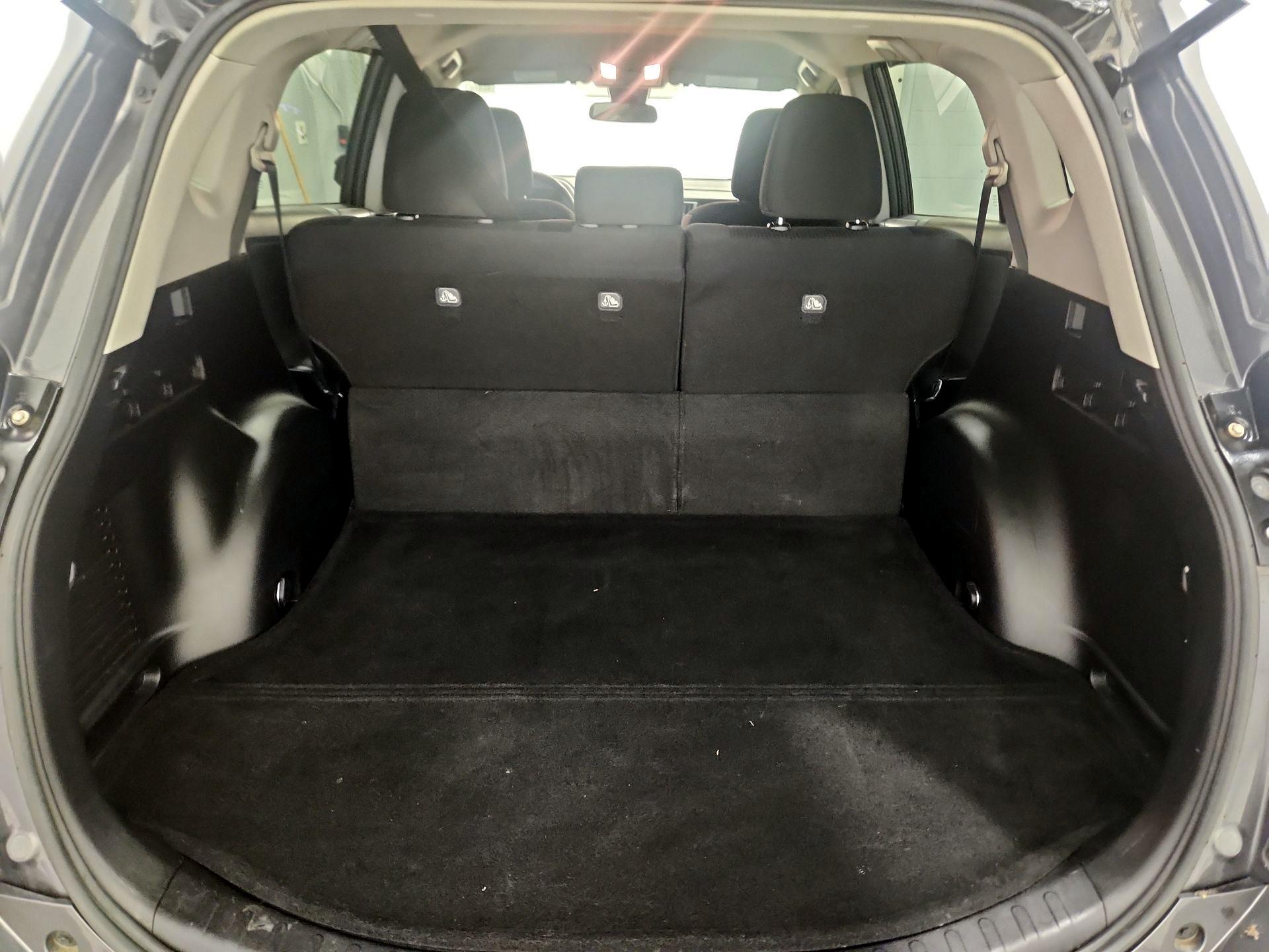 Thumbnail: 2017 Toyota RAV4 - 19