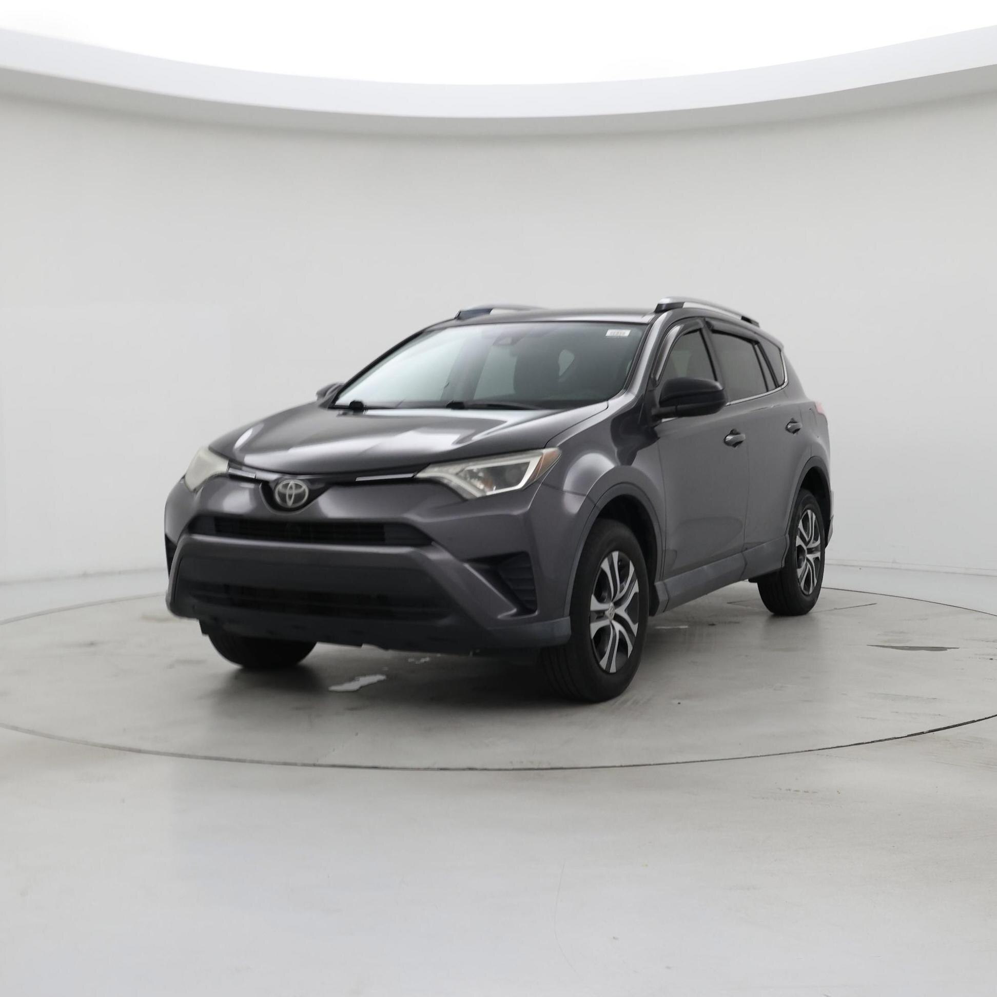 Thumbnail: 2017 Toyota RAV4 - 4