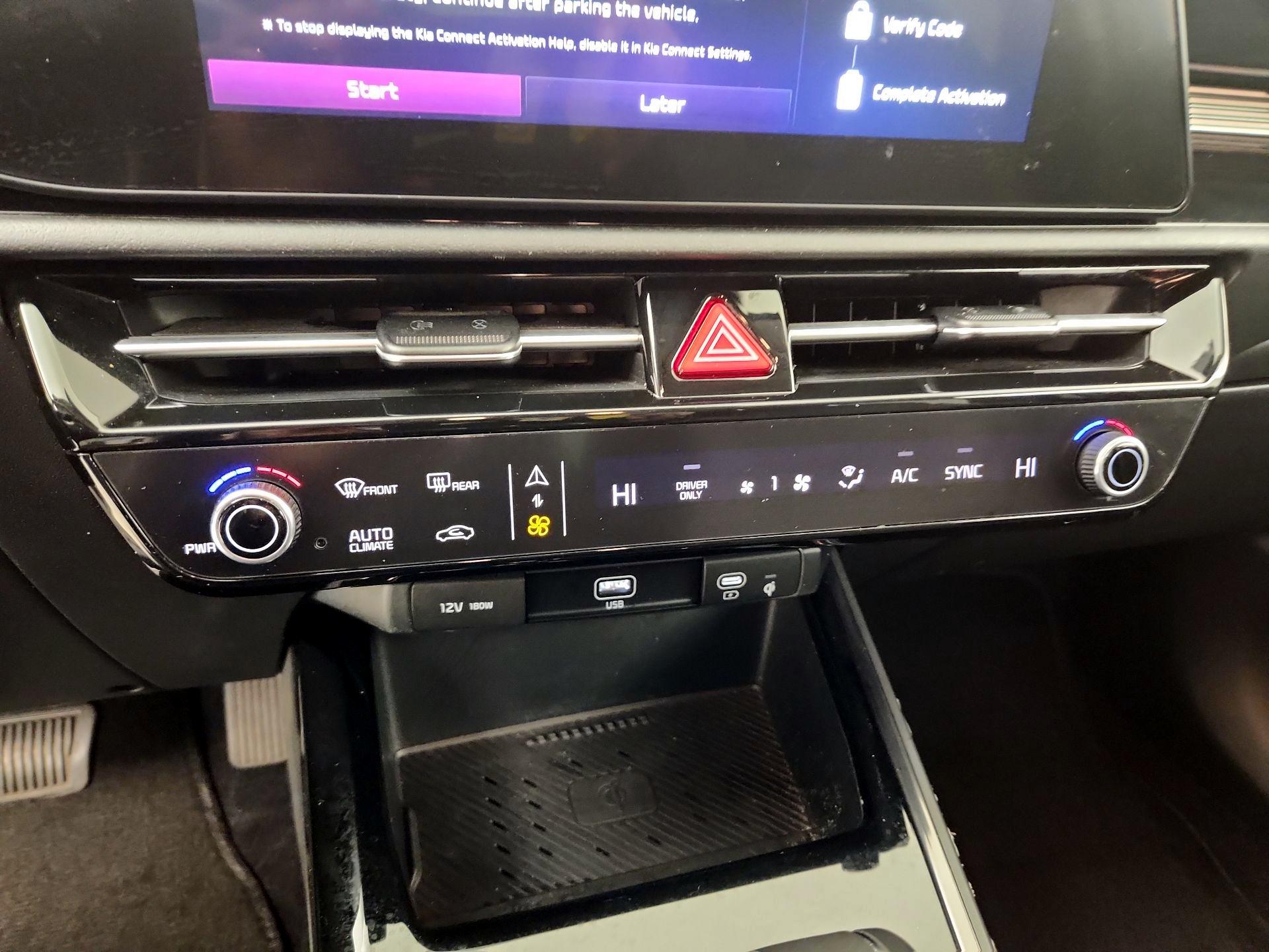 Thumbnail: 2023 Kia Niro - 14