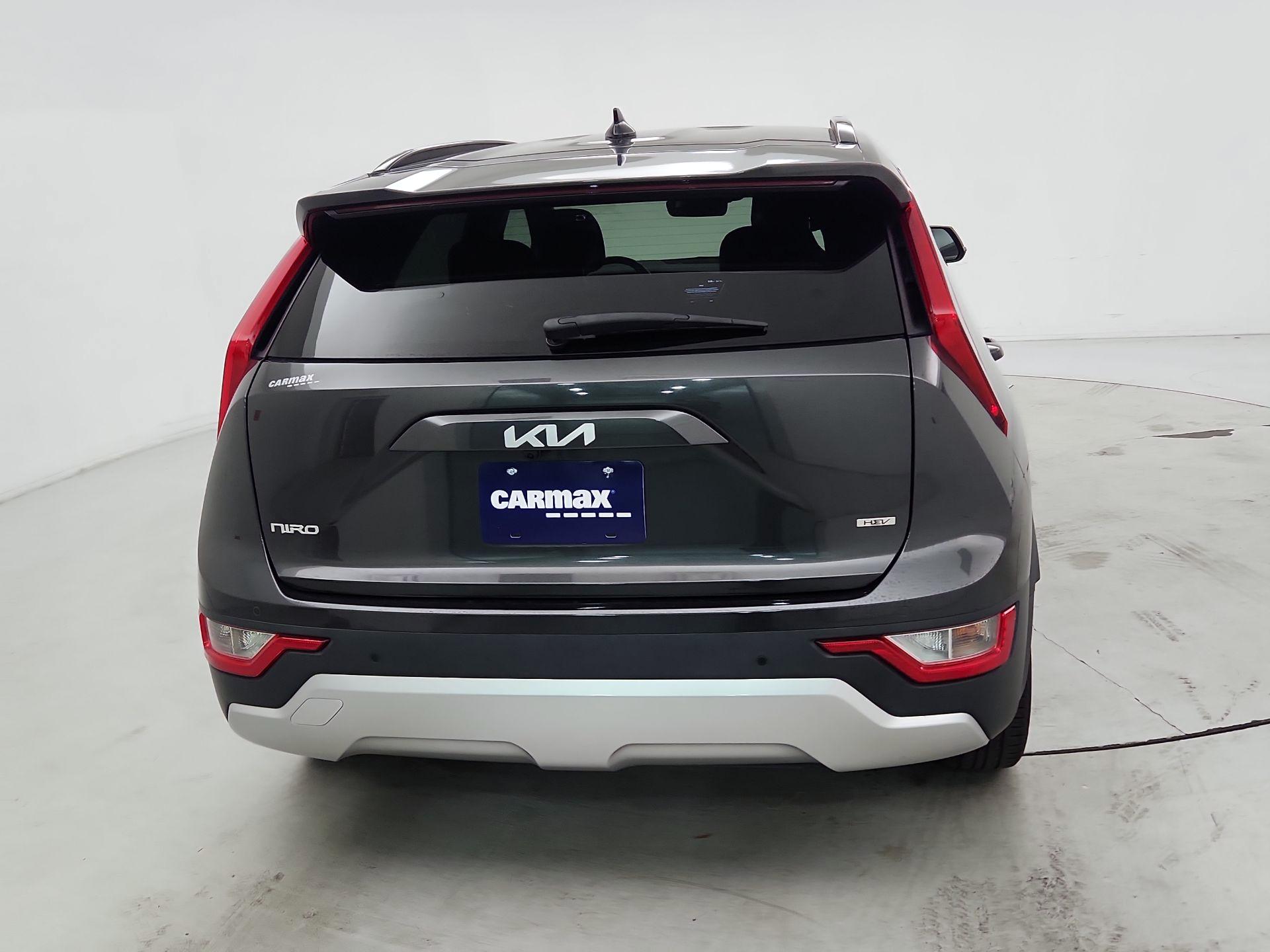 Thumbnail: 2023 Kia Niro - 6