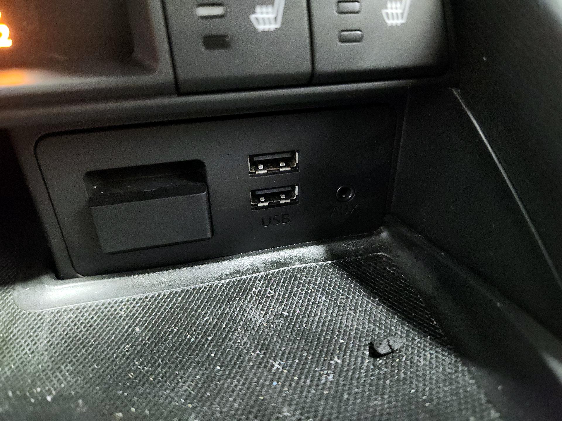 Thumbnail: 2016 Mazda MX-5 Miata - 17