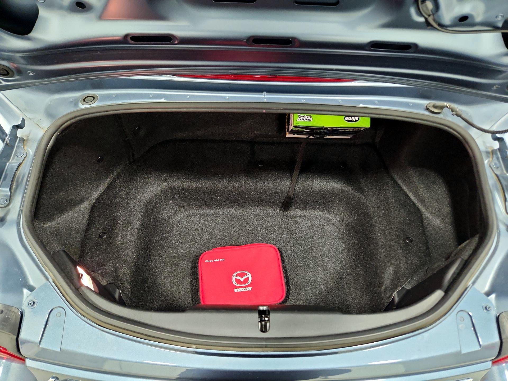 Thumbnail: 2016 Mazda MX-5 Miata - 18