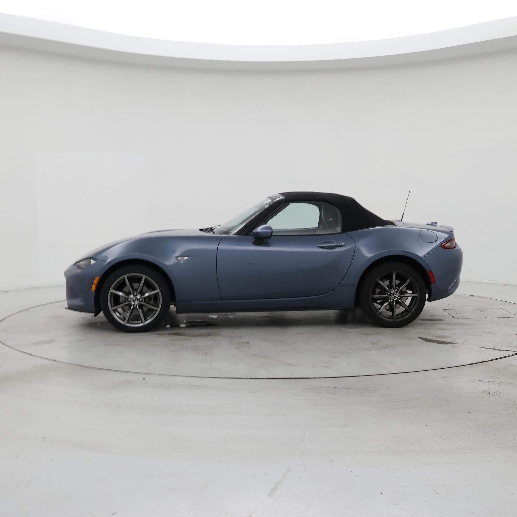 Thumbnail: 2016 Mazda MX-5 Miata - 3