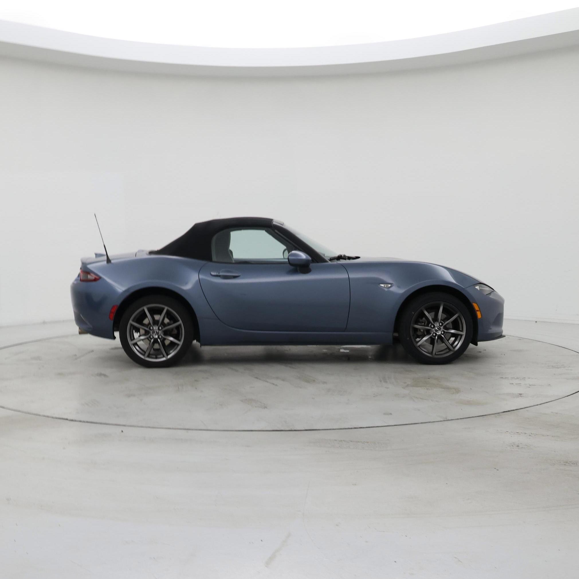 Thumbnail: 2016 Mazda MX-5 Miata - 7