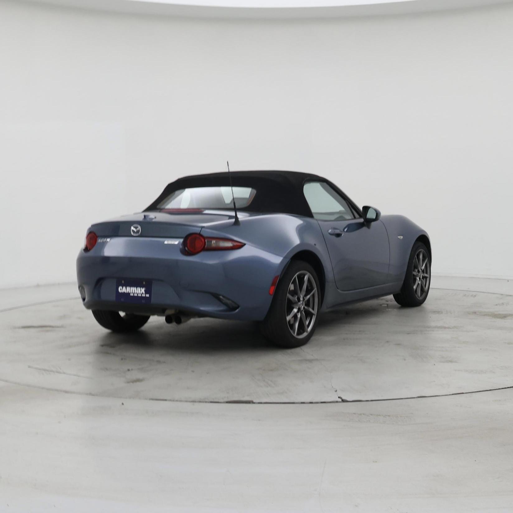 Thumbnail: 2016 Mazda MX-5 Miata - 8