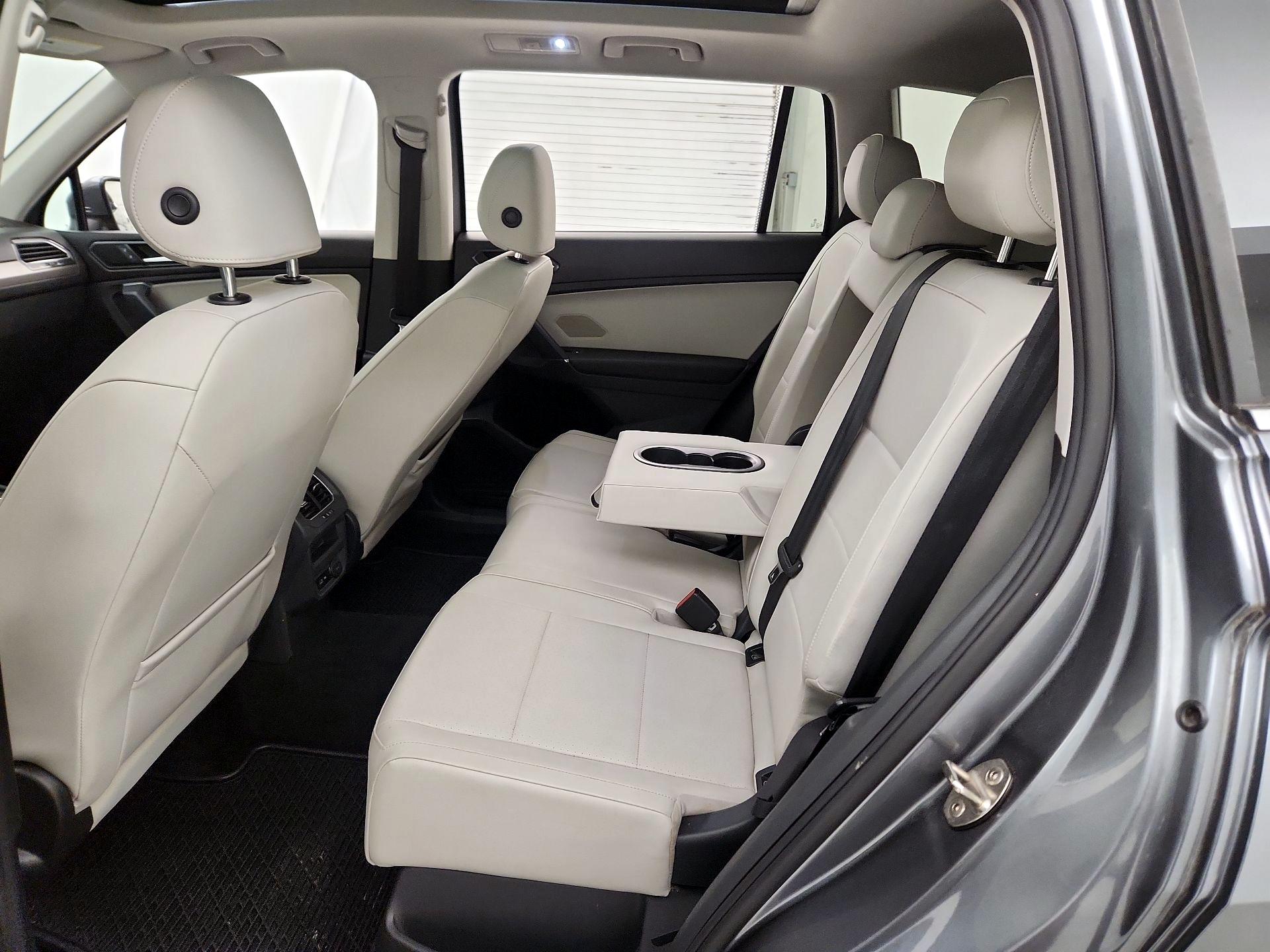 Thumbnail: 2018 Volkswagen Tiguan - 20