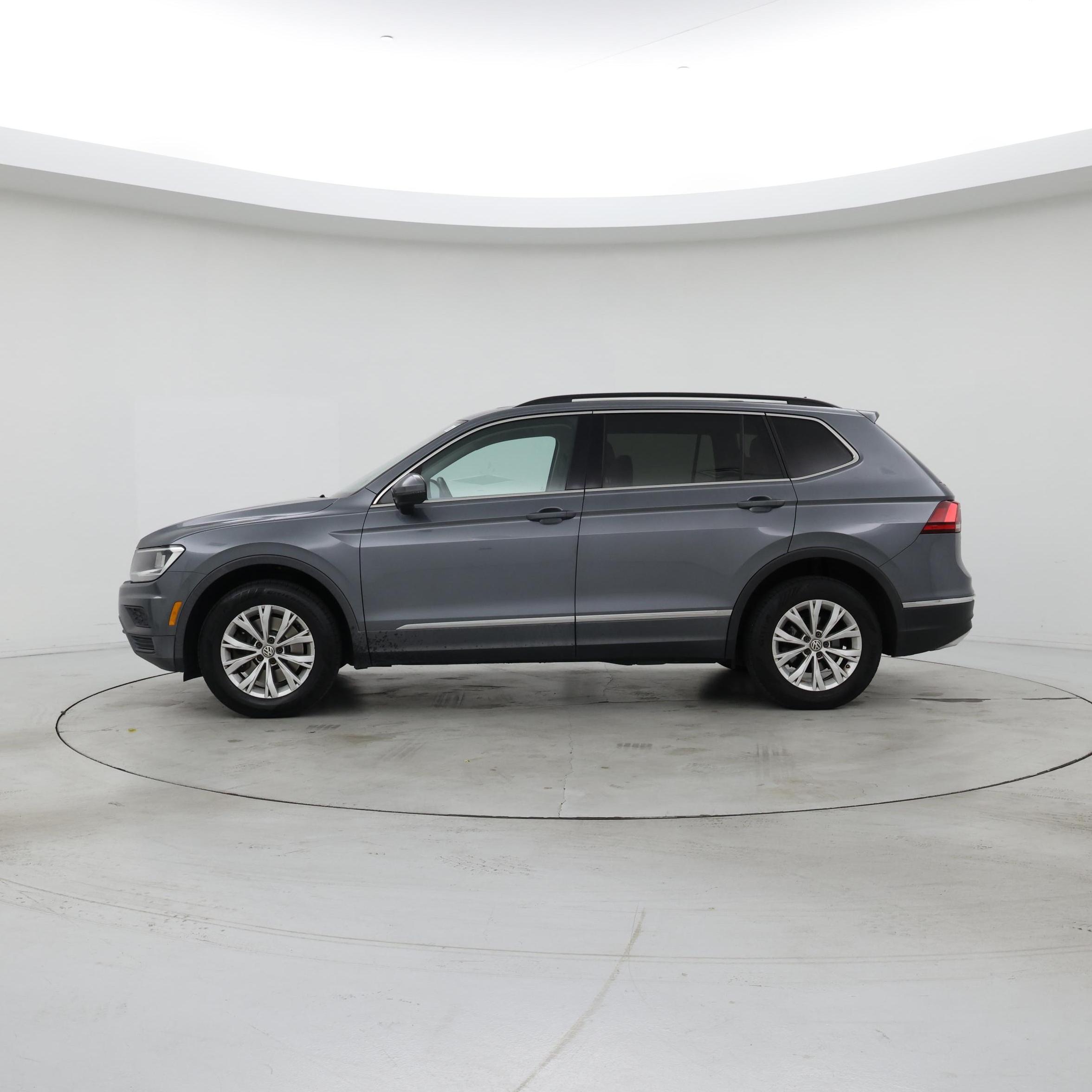 Thumbnail: 2018 Volkswagen Tiguan - 3