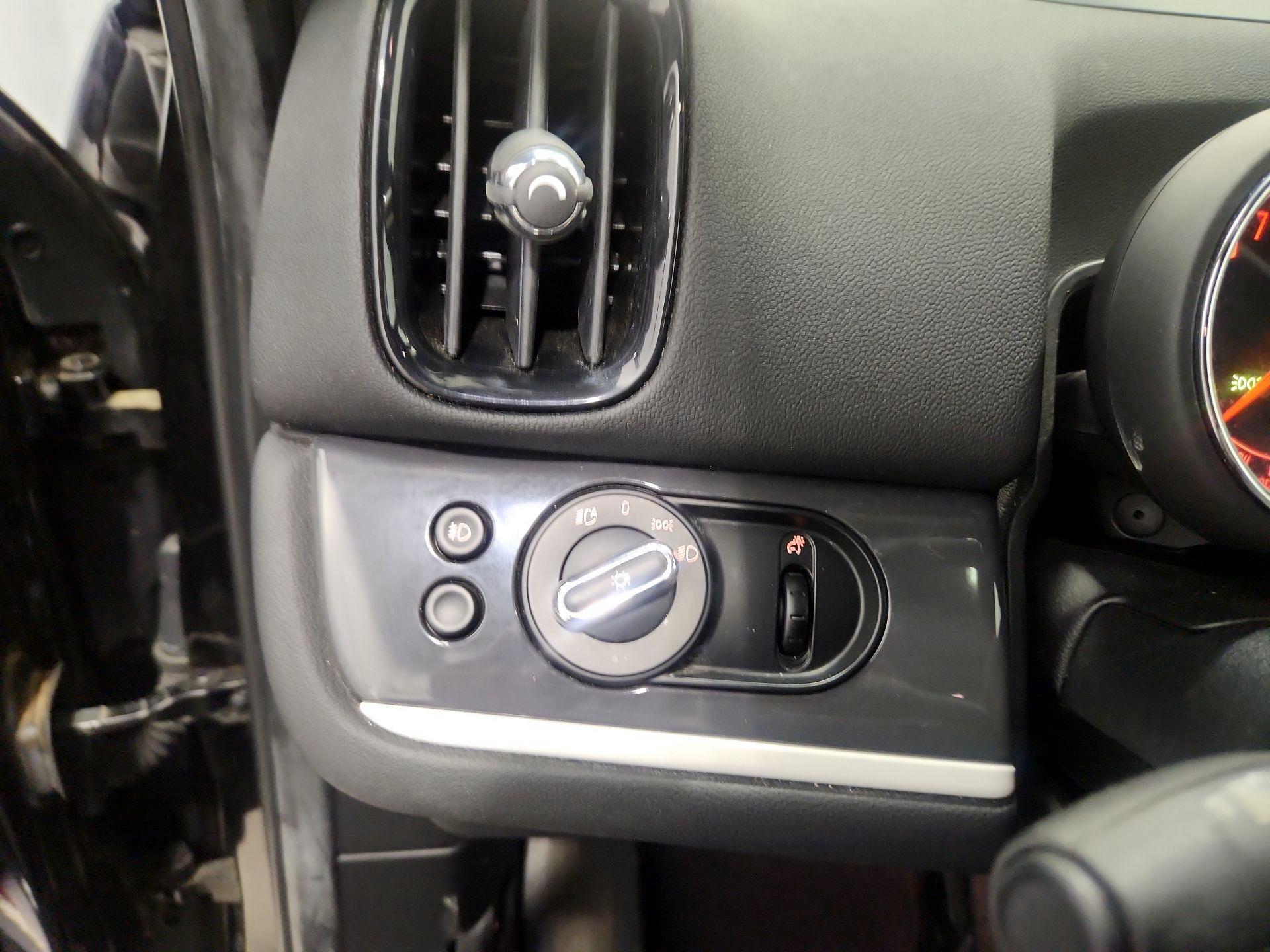 Thumbnail: 2018 MINI Cooper Countryman - 13