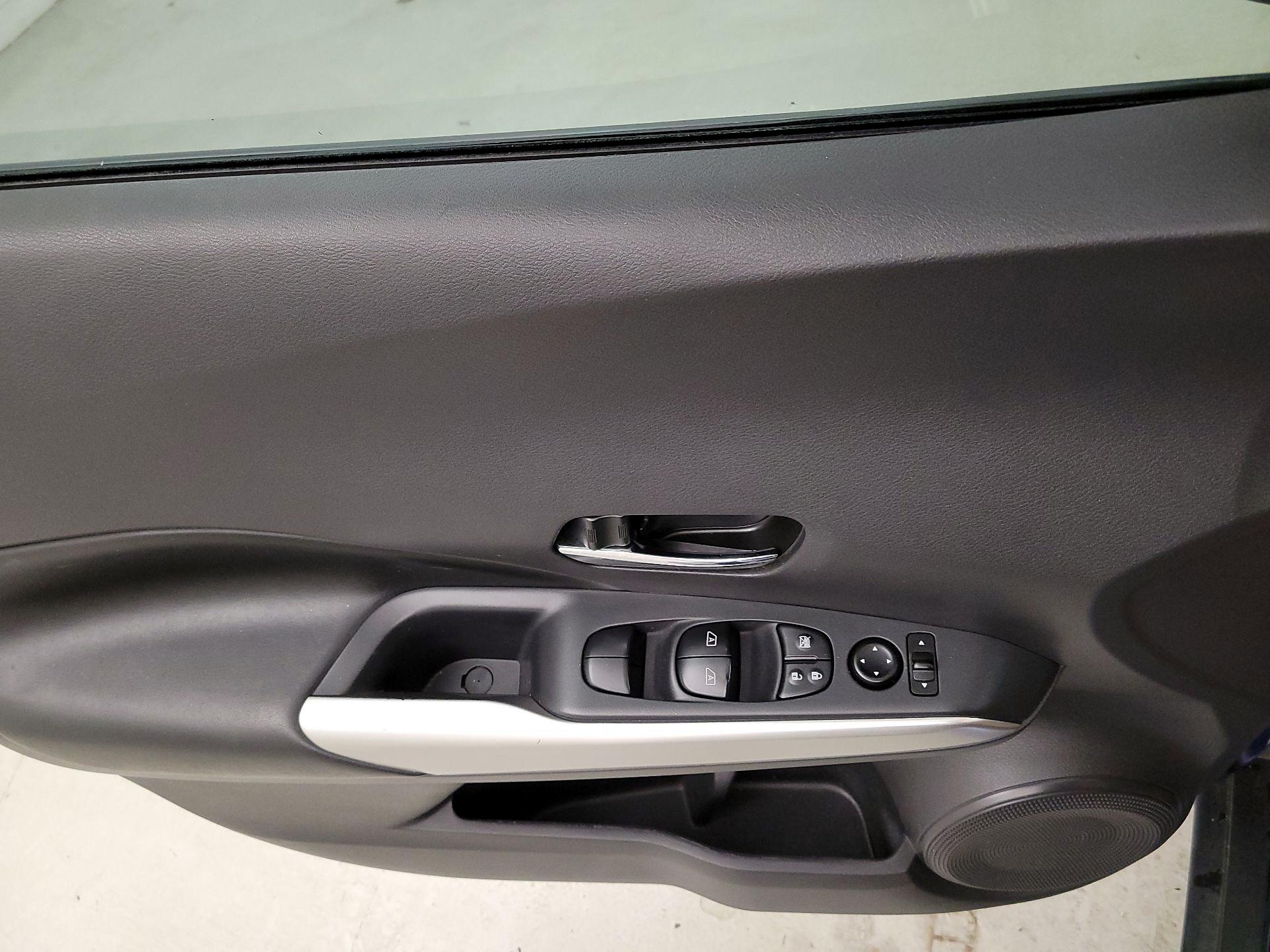 Thumbnail: 2019 Nissan Kicks - 12