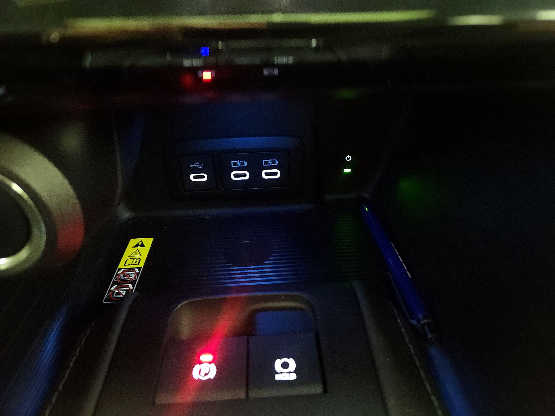 Thumbnail: 2024 Toyota Venza - 19