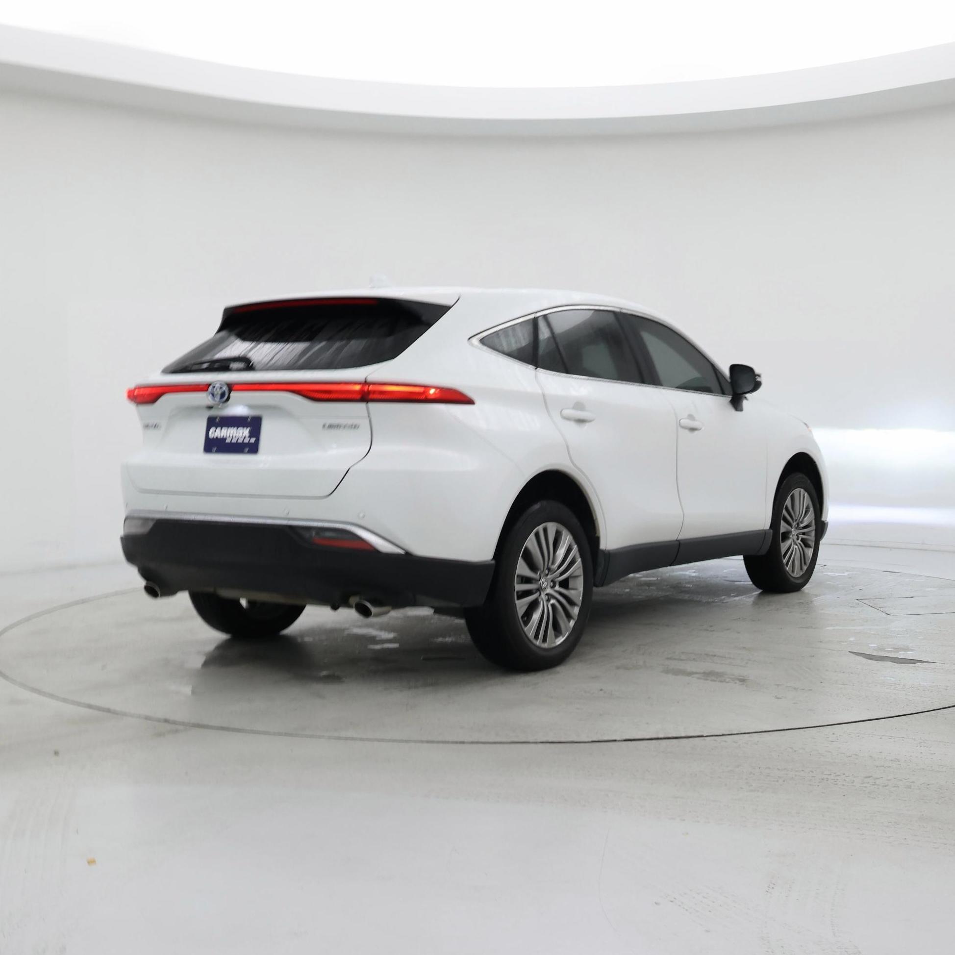 Thumbnail: 2024 Toyota Venza - 8