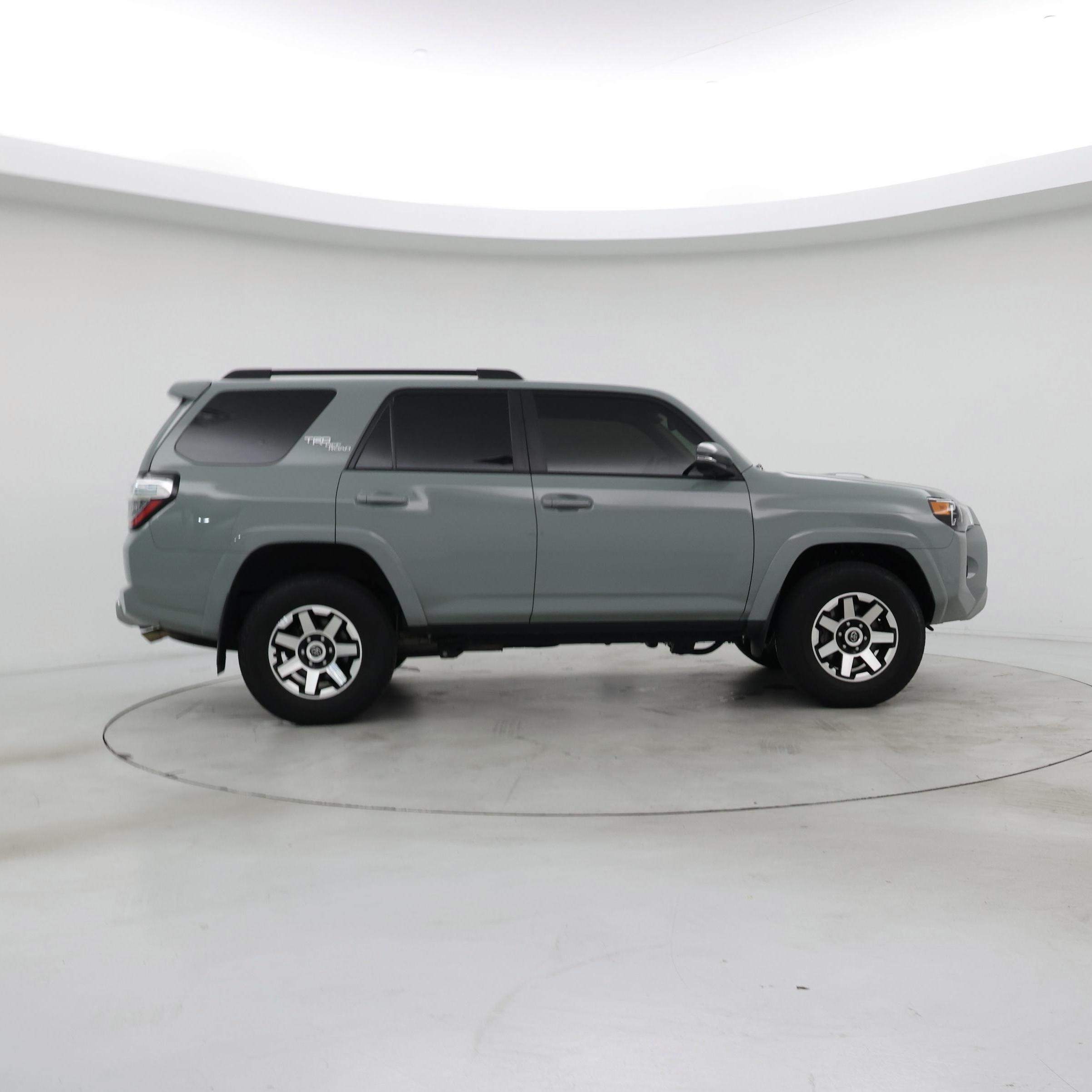 Thumbnail: 2023 Toyota 4Runner - 7