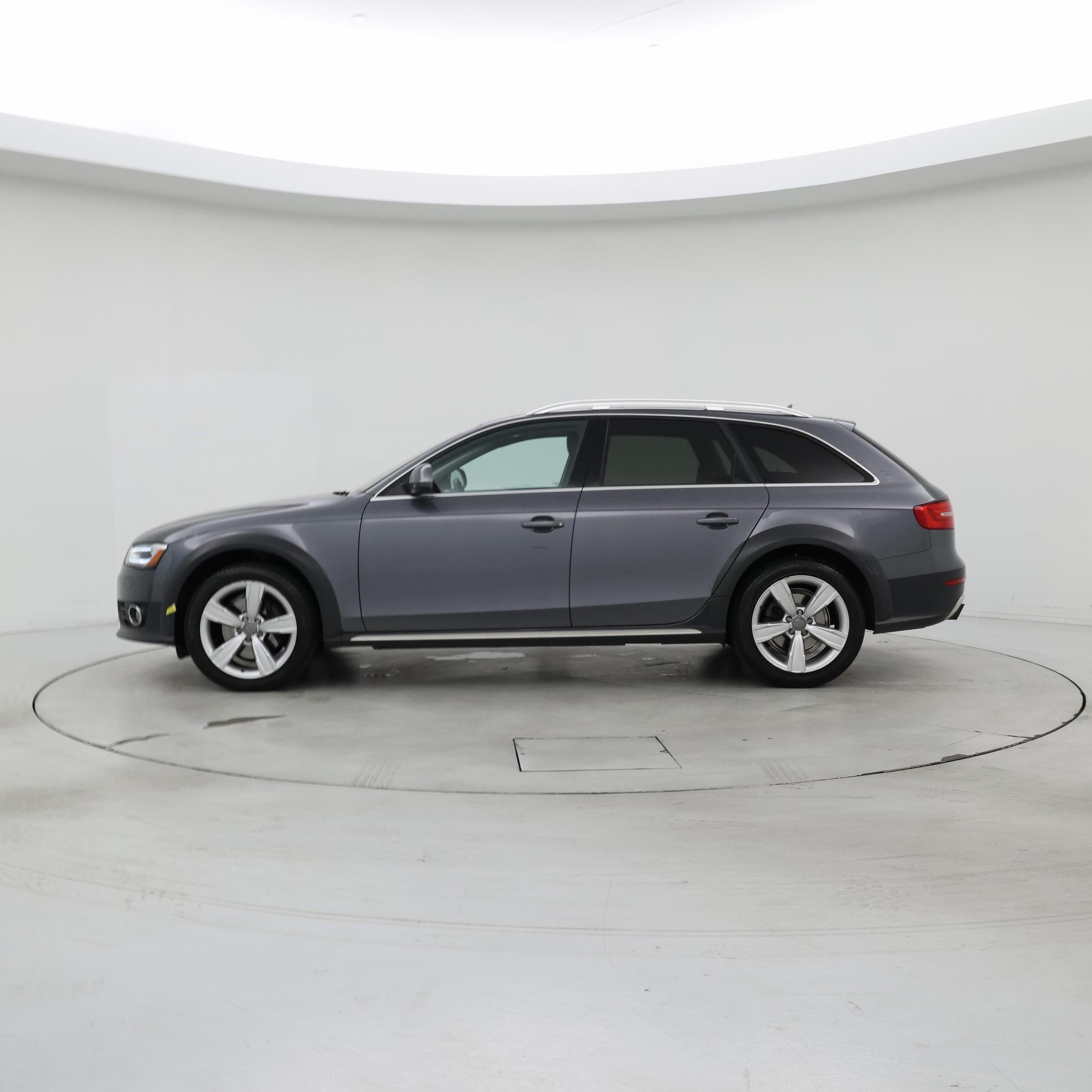 Thumbnail: 2015 Audi Allroad - 3