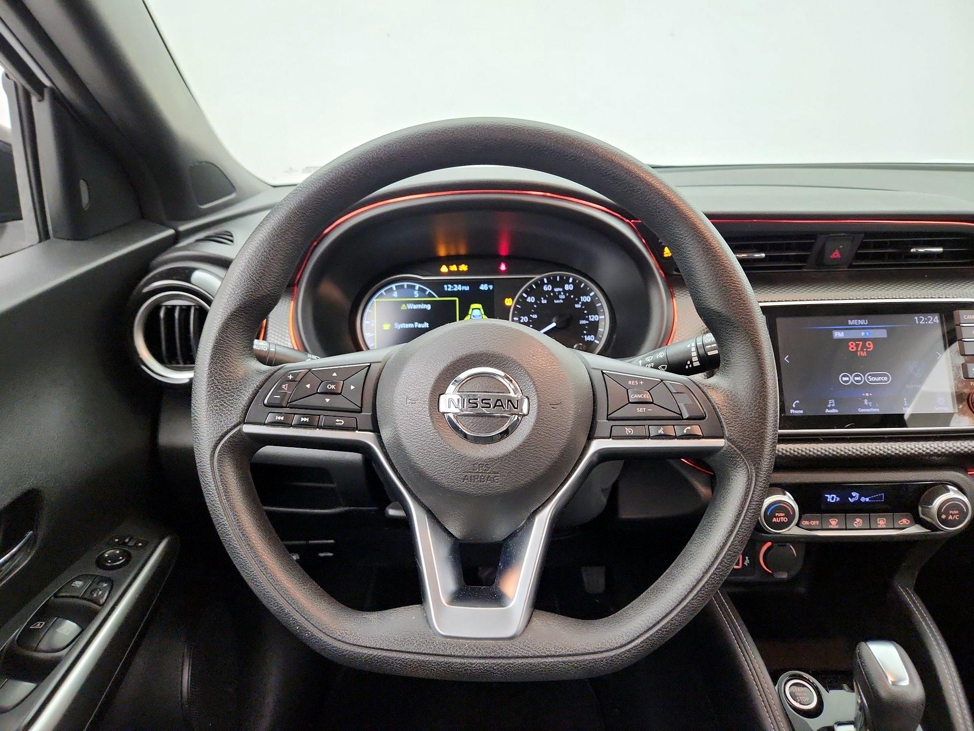 Thumbnail: 2020 Nissan Kicks - 10