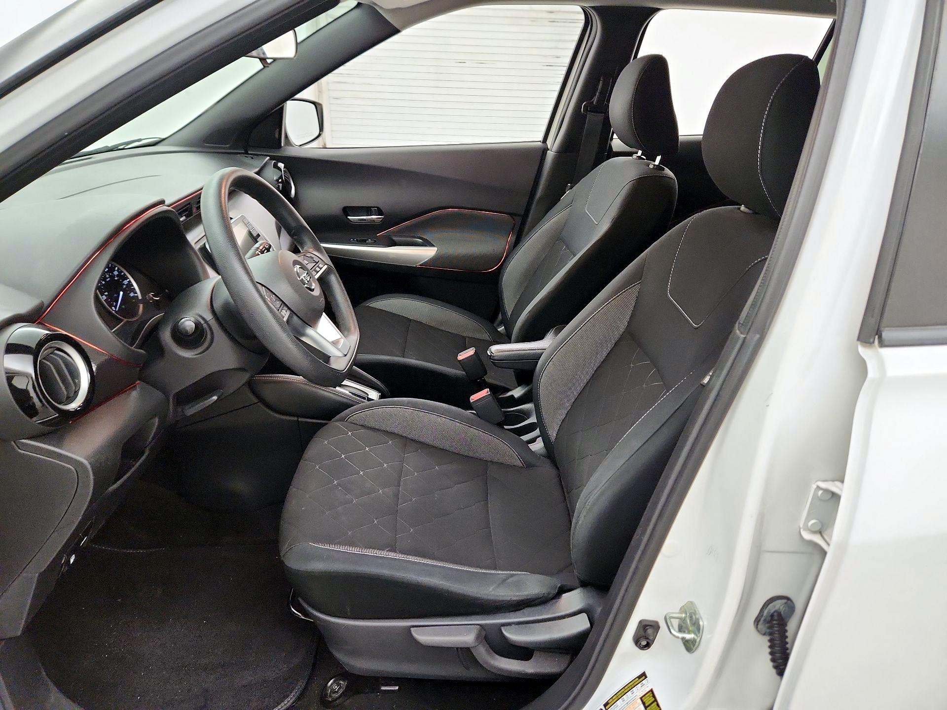 Thumbnail: 2020 Nissan Kicks - 11