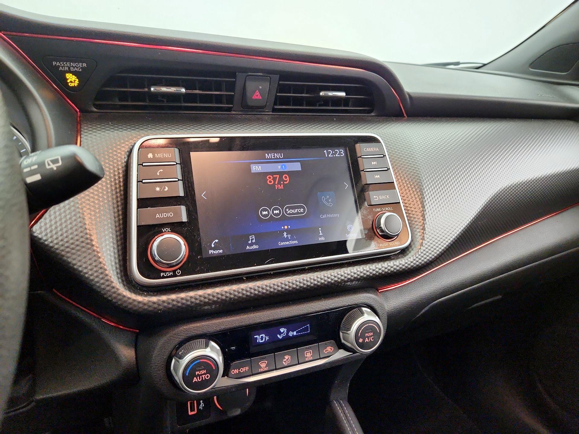 Thumbnail: 2020 Nissan Kicks - 15