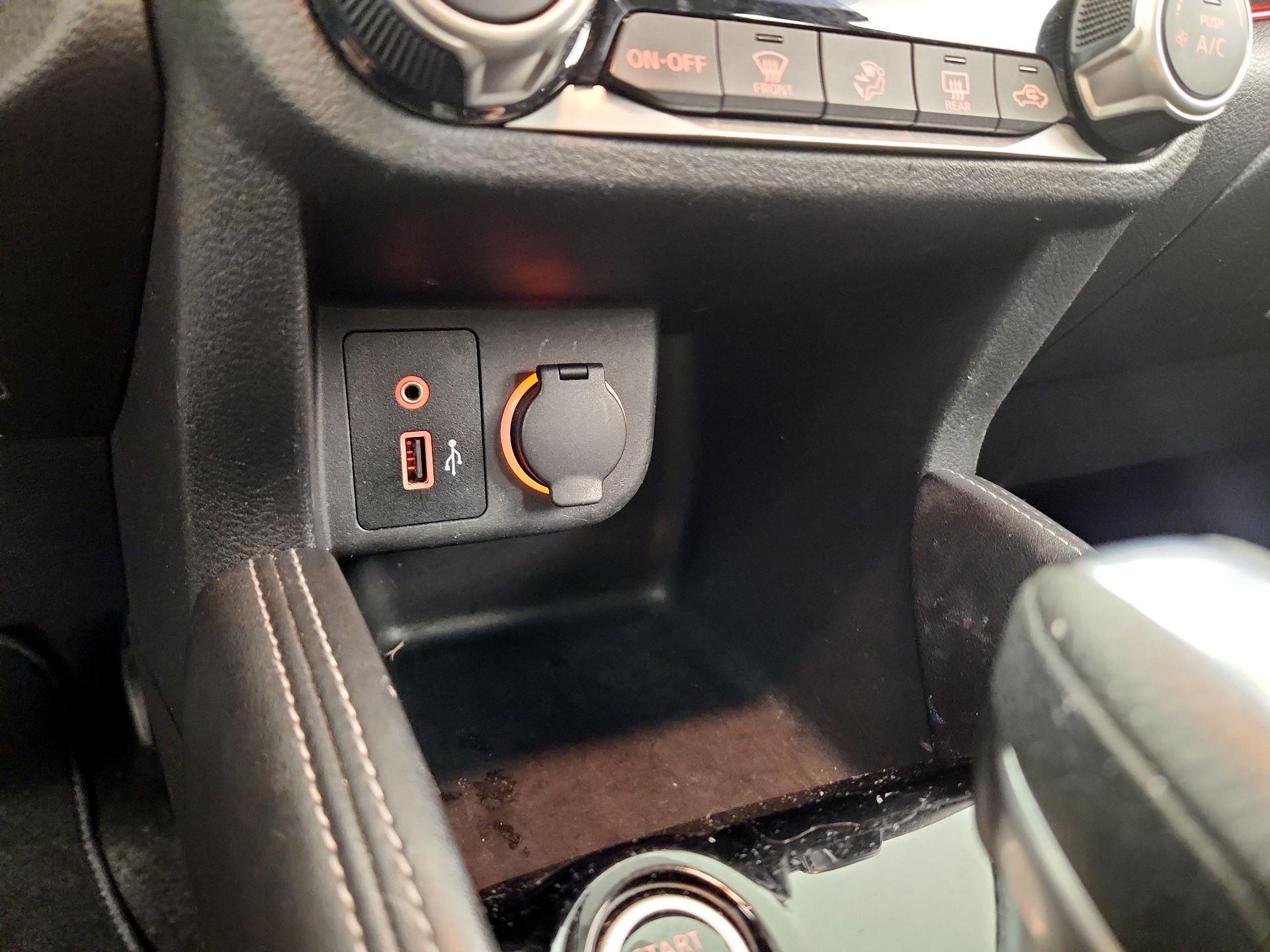 Thumbnail: 2020 Nissan Kicks - 18