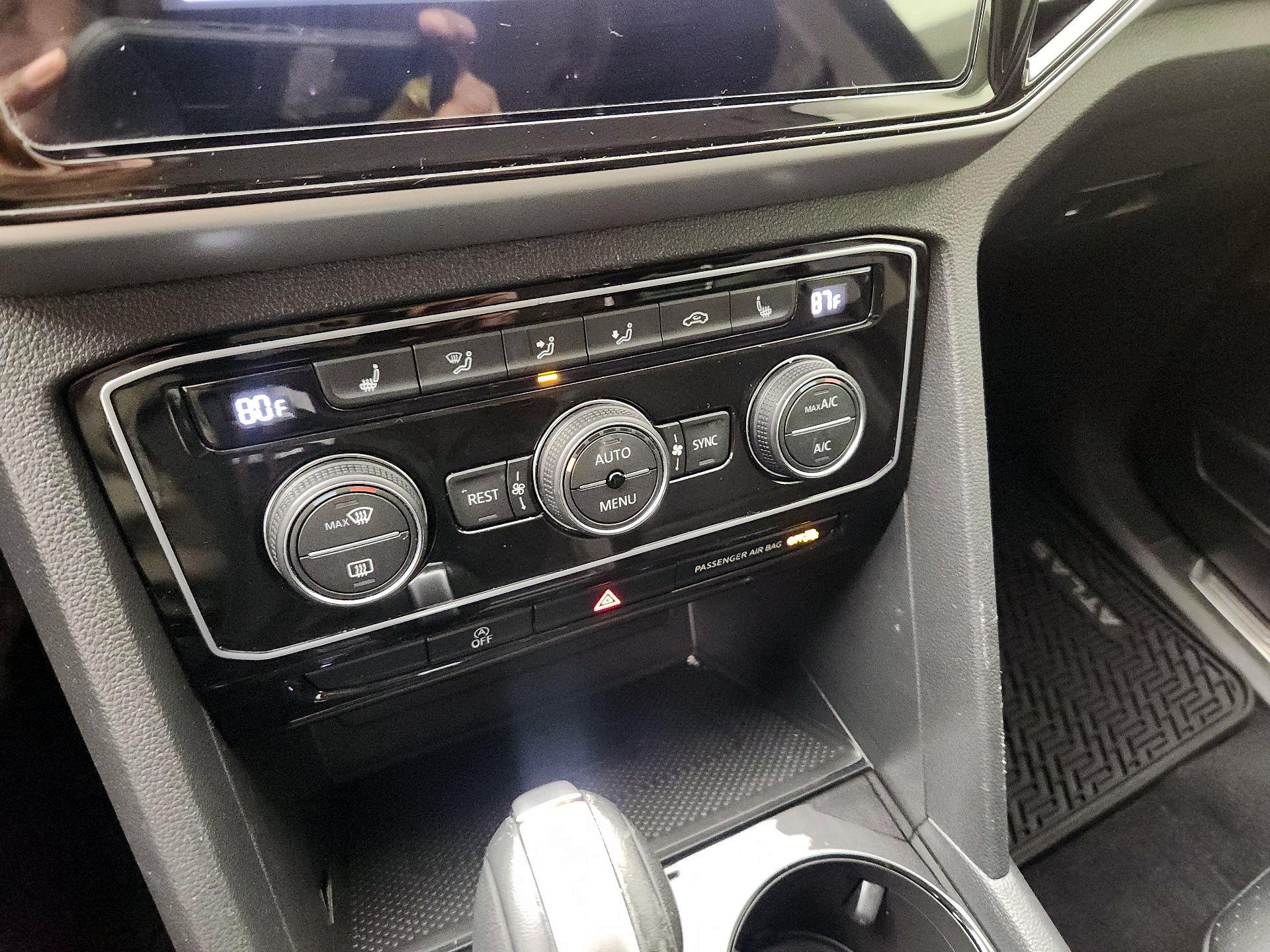 Thumbnail: 2023 Volkswagen Atlas - 16