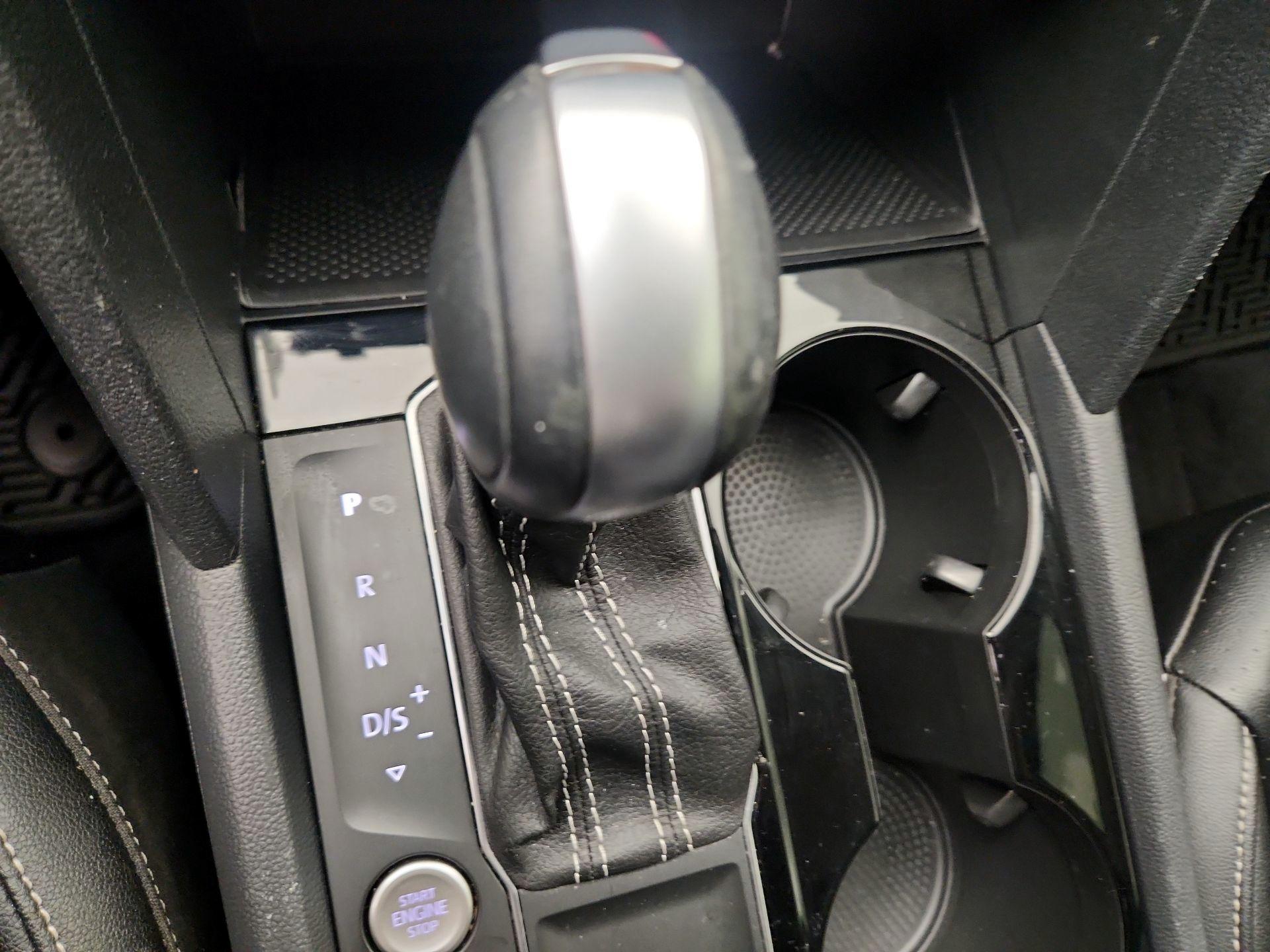 Thumbnail: 2023 Volkswagen Atlas - 17