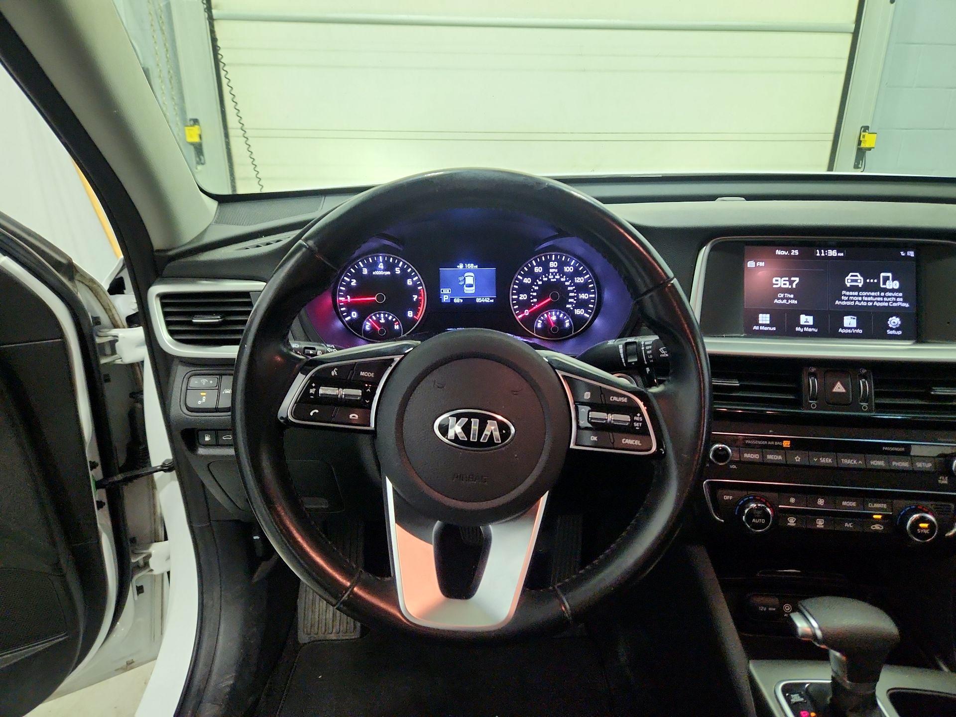 Thumbnail: 2019 Kia Optima - 10