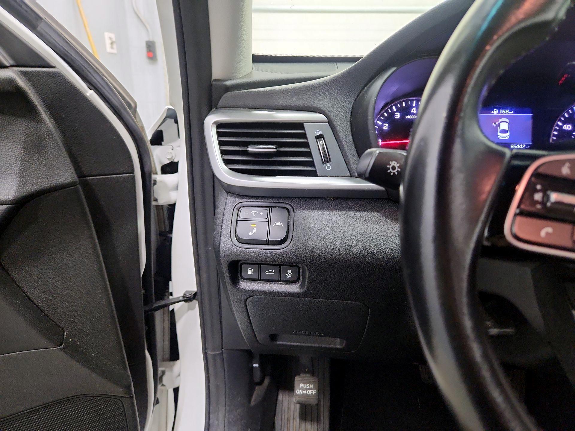 Thumbnail: 2019 Kia Optima - 13