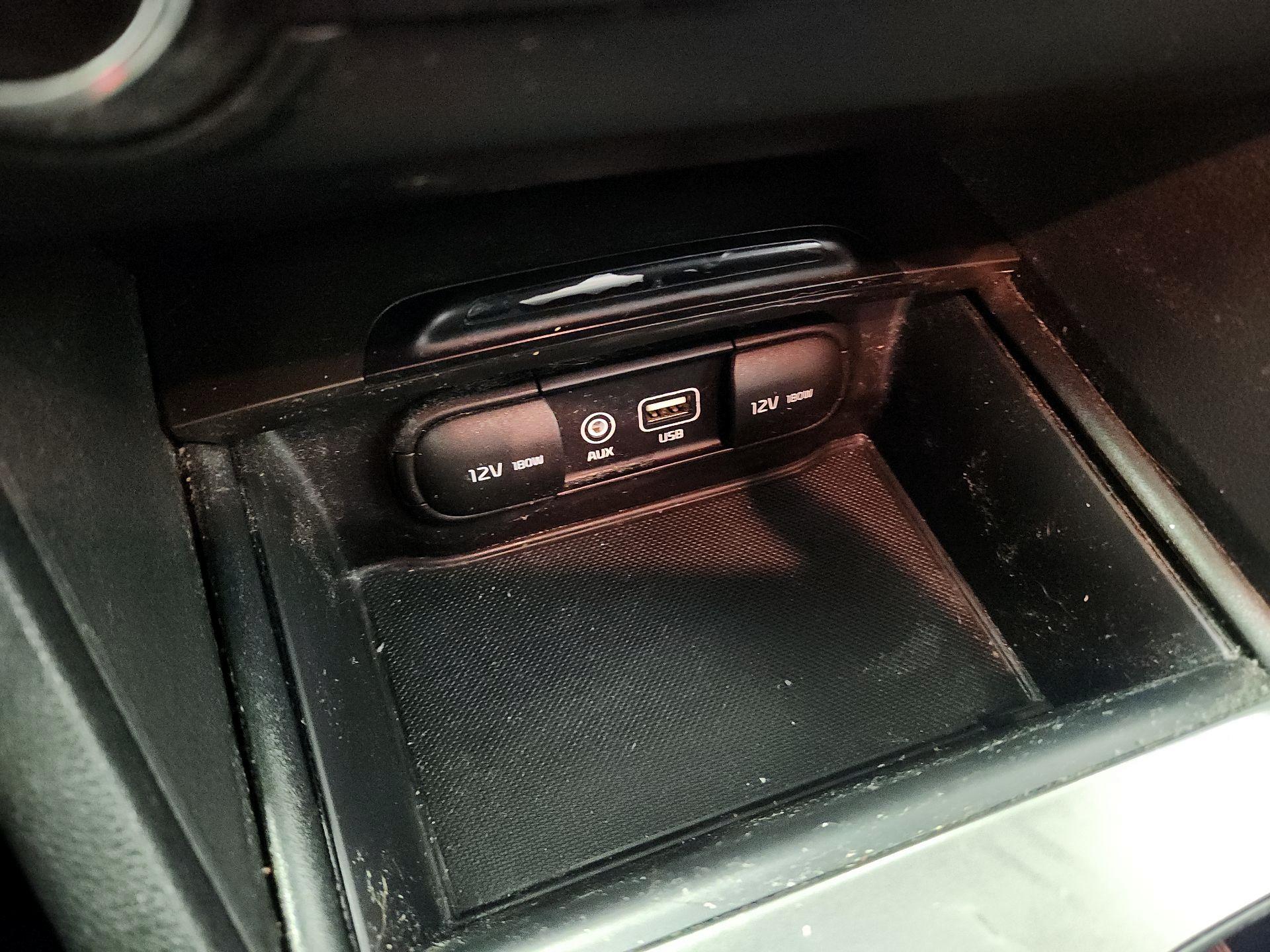 Thumbnail: 2019 Kia Optima - 18