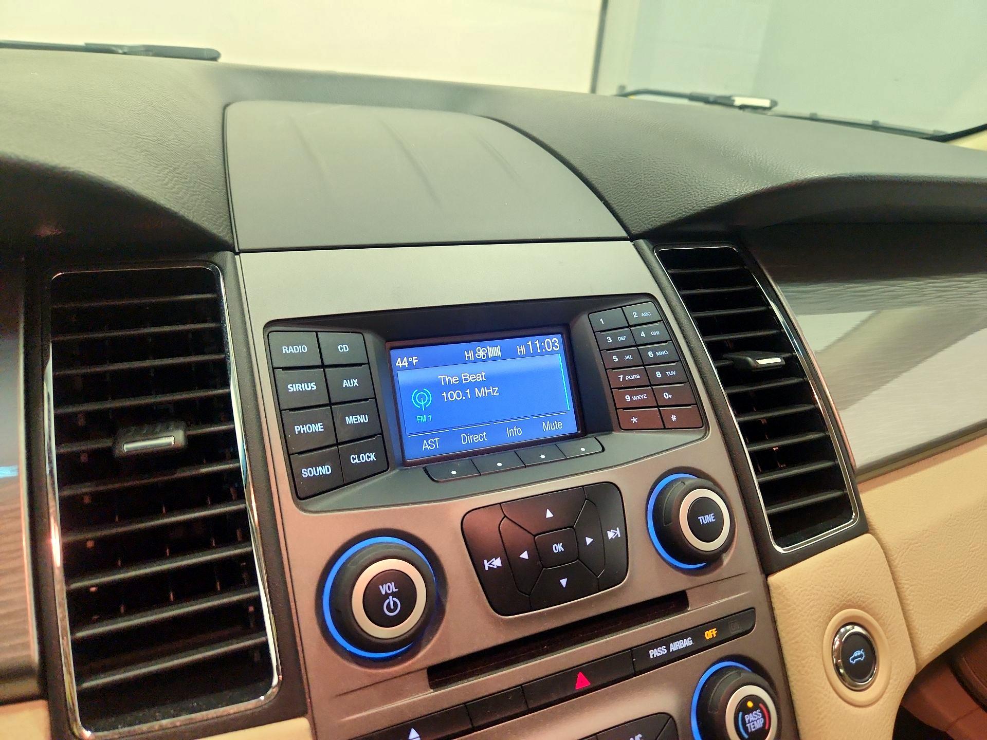 Thumbnail: 2014 Ford Taurus - 14