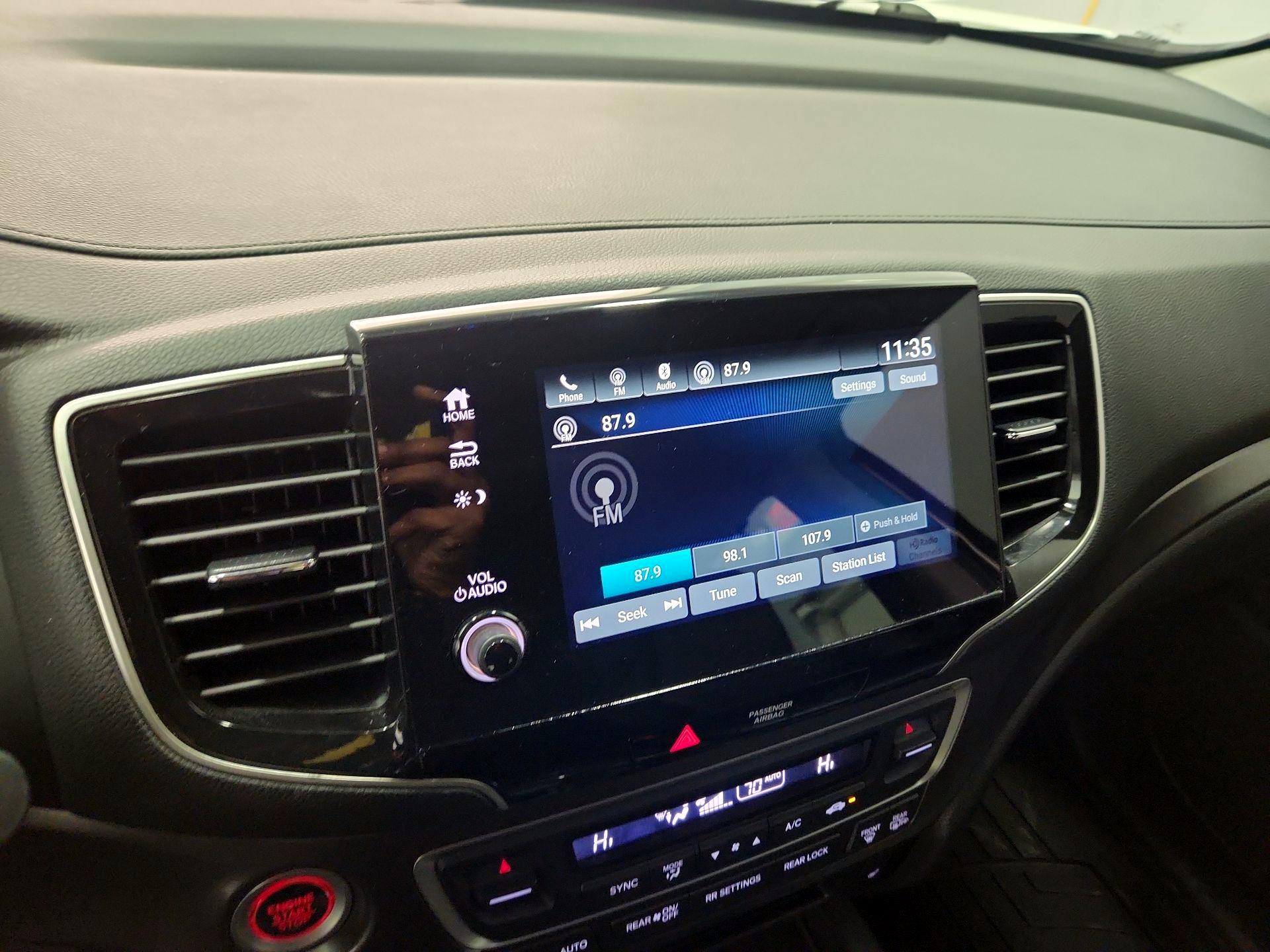 Thumbnail: 2020 Honda Pilot - 15