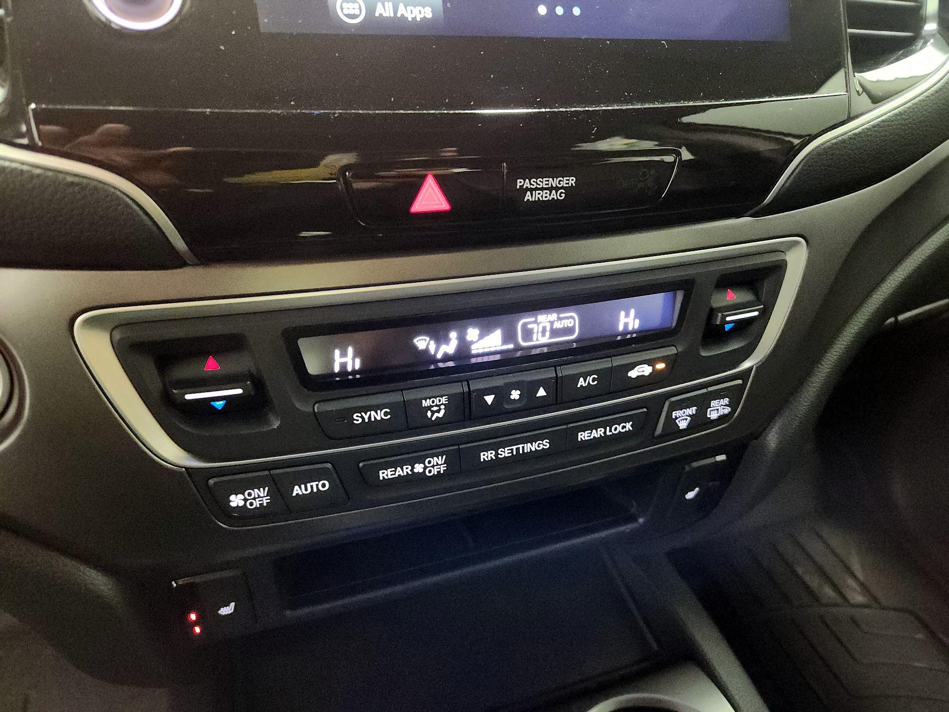 Thumbnail: 2020 Honda Pilot - 16