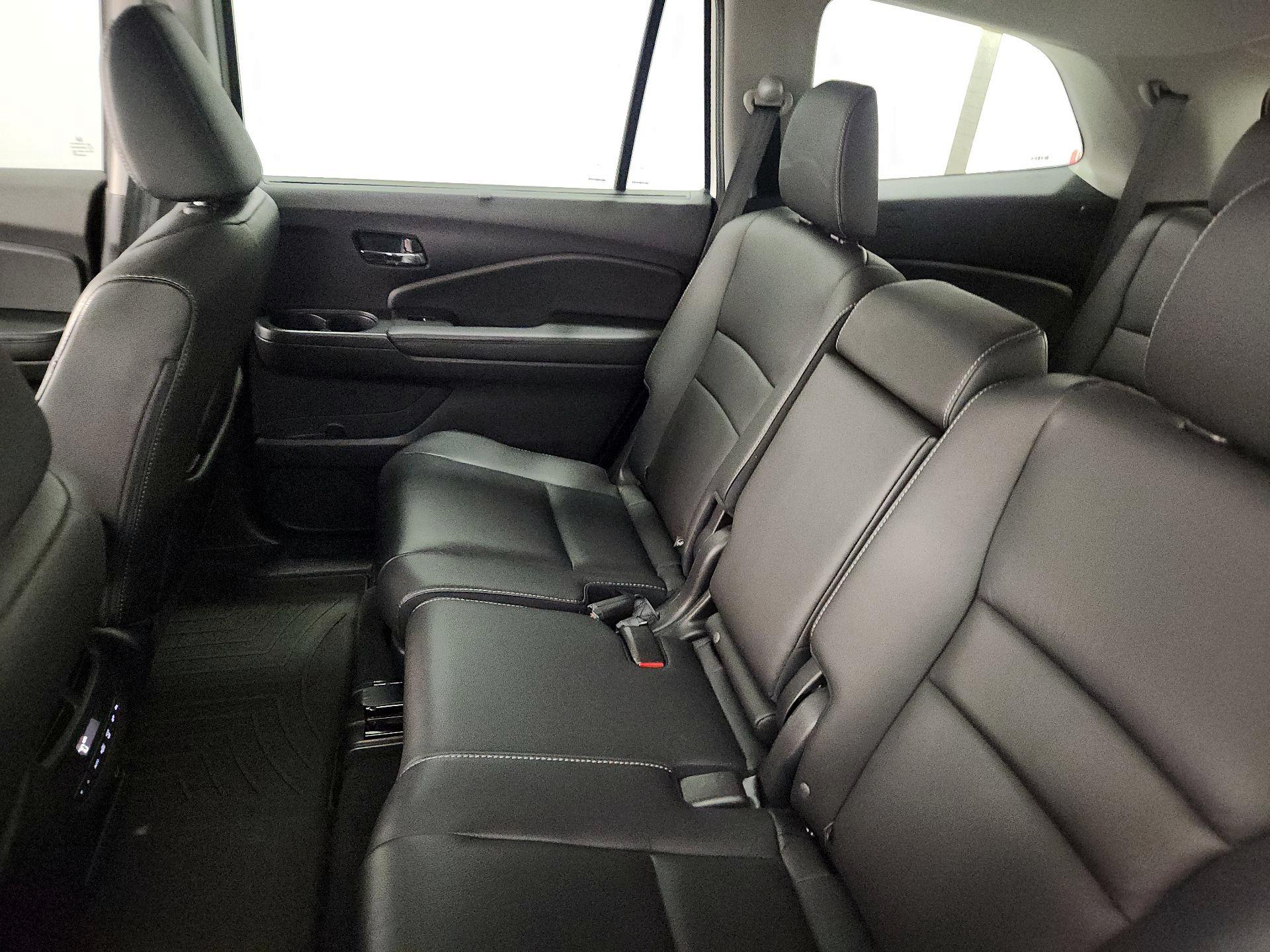 Thumbnail: 2020 Honda Pilot - 19