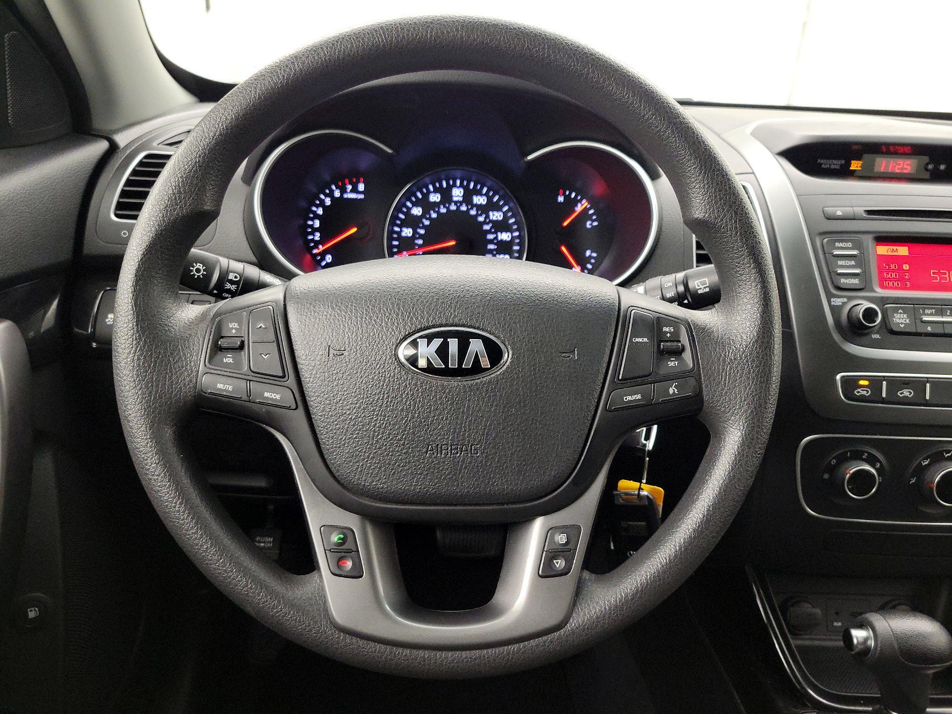 Thumbnail: 2015 Kia Sorento - 10